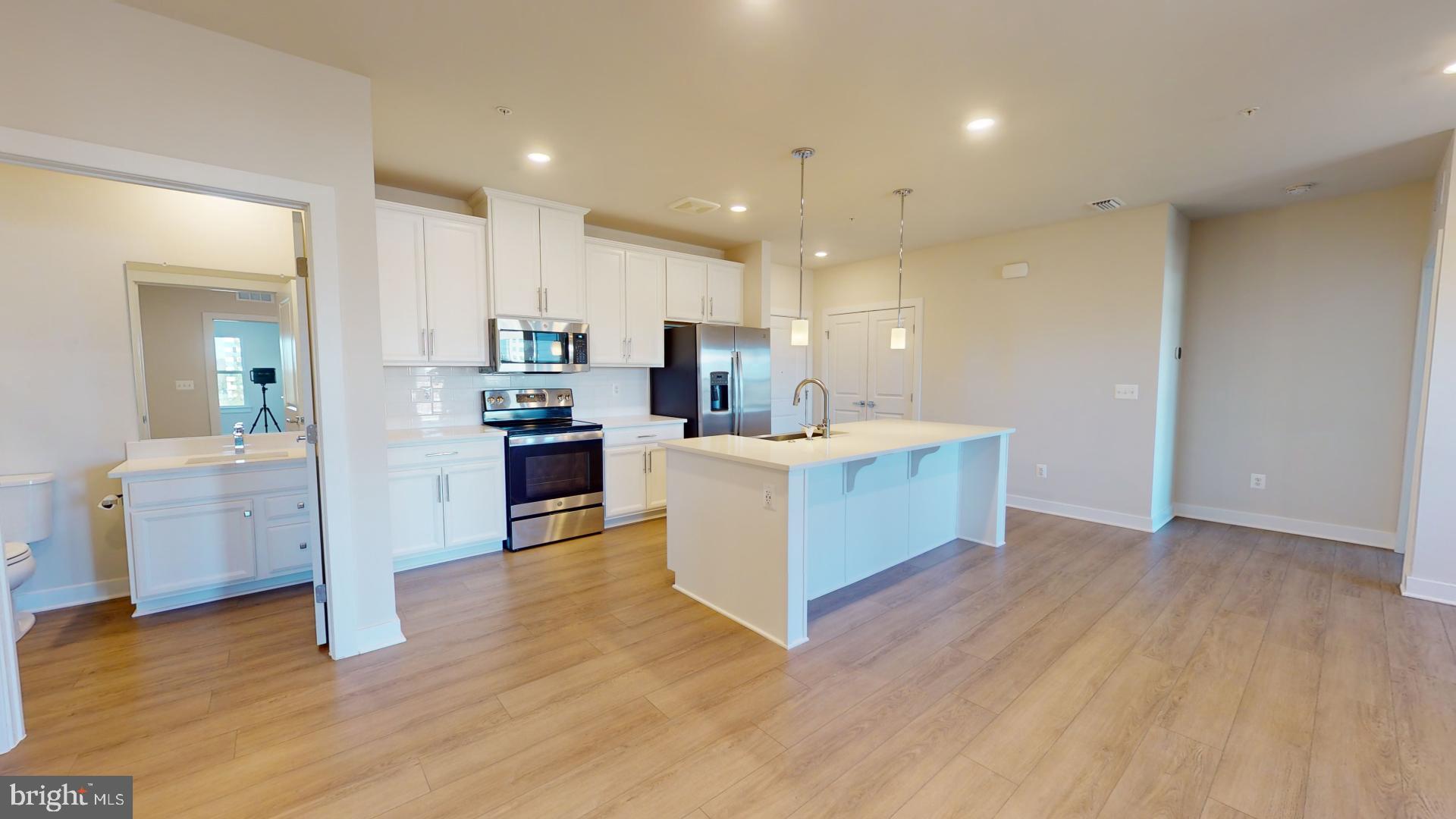 WOODLAND PARK - Residential Lease