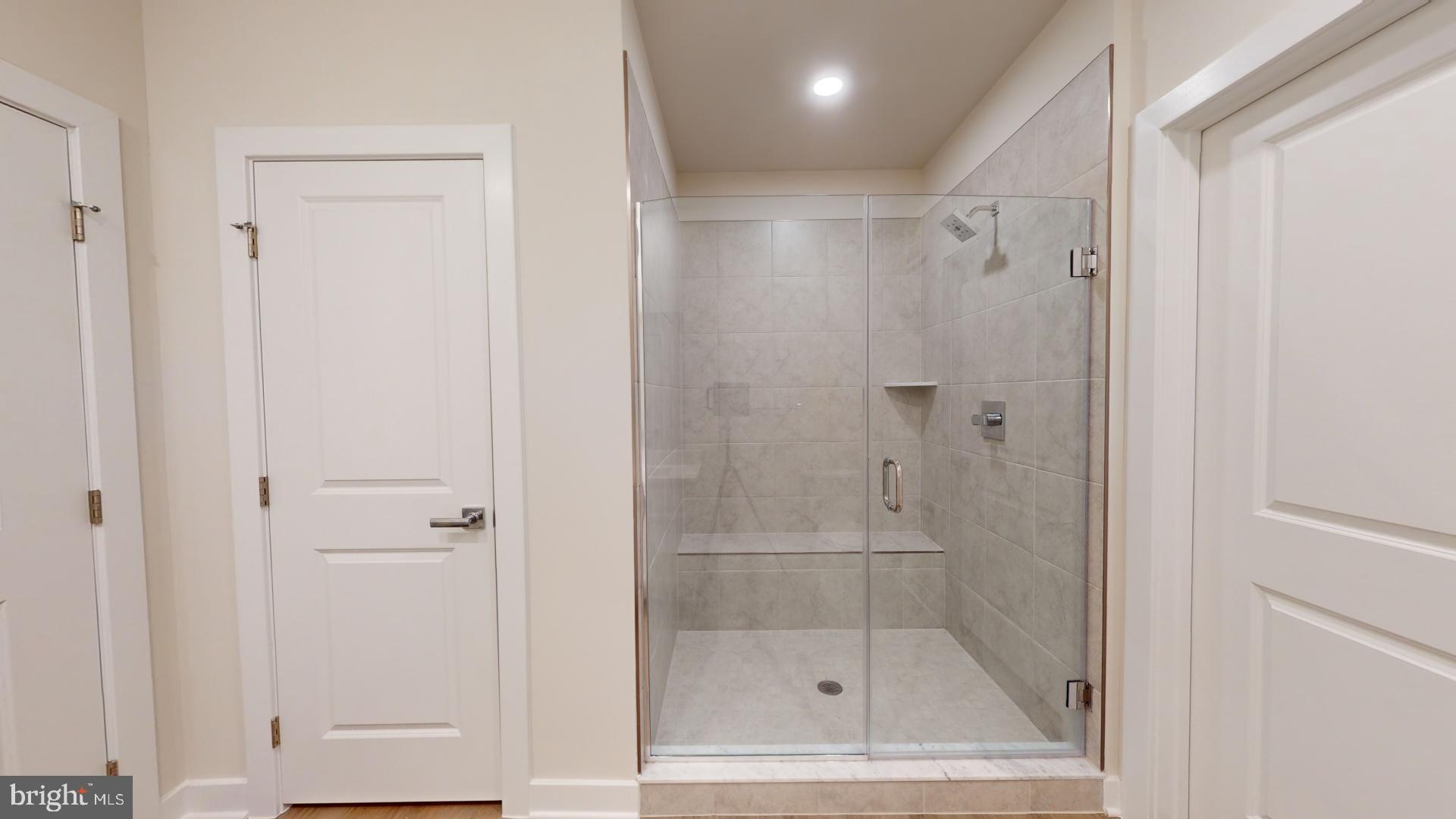 WOODLAND PARK - Residential Lease