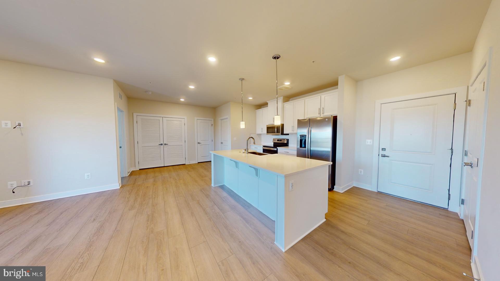 WOODLAND PARK - Residential Lease