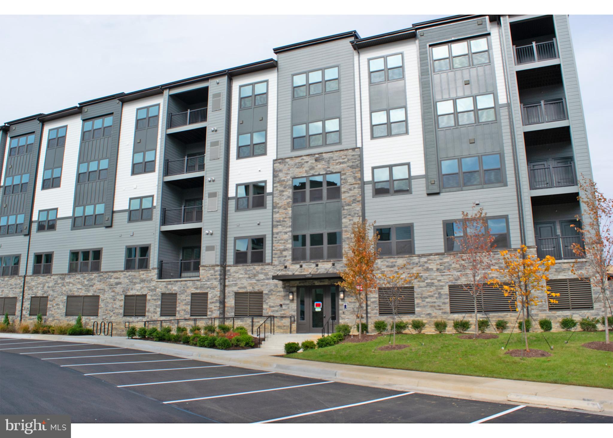 WOODLAND PARK - Residential Lease