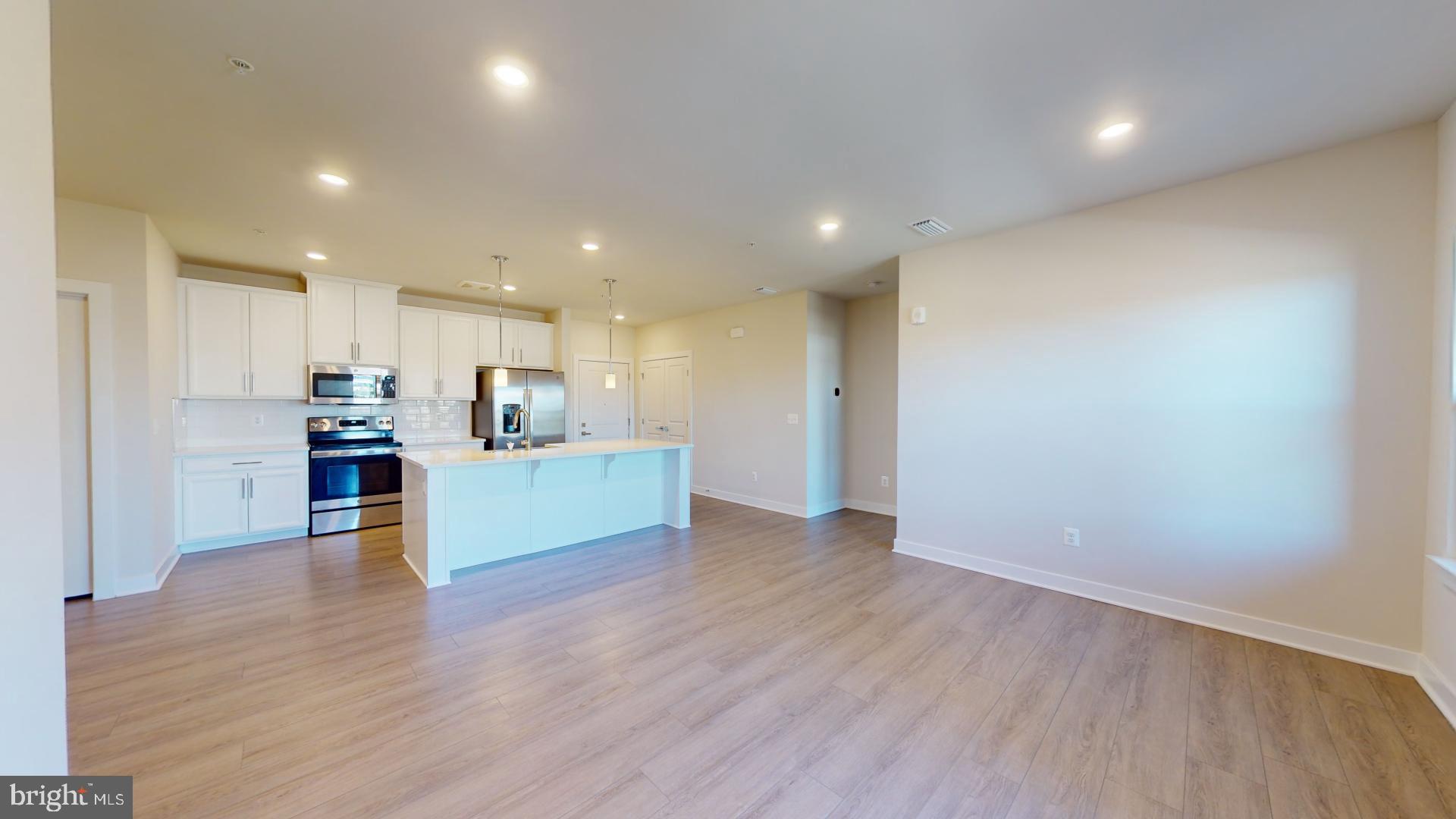 WOODLAND PARK - Residential Lease