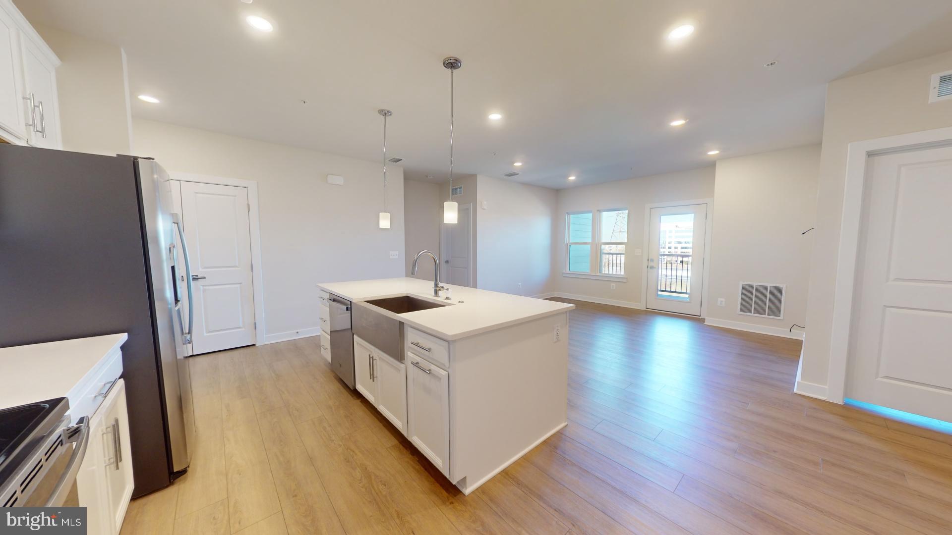 WOODLAND PARK - Residential Lease