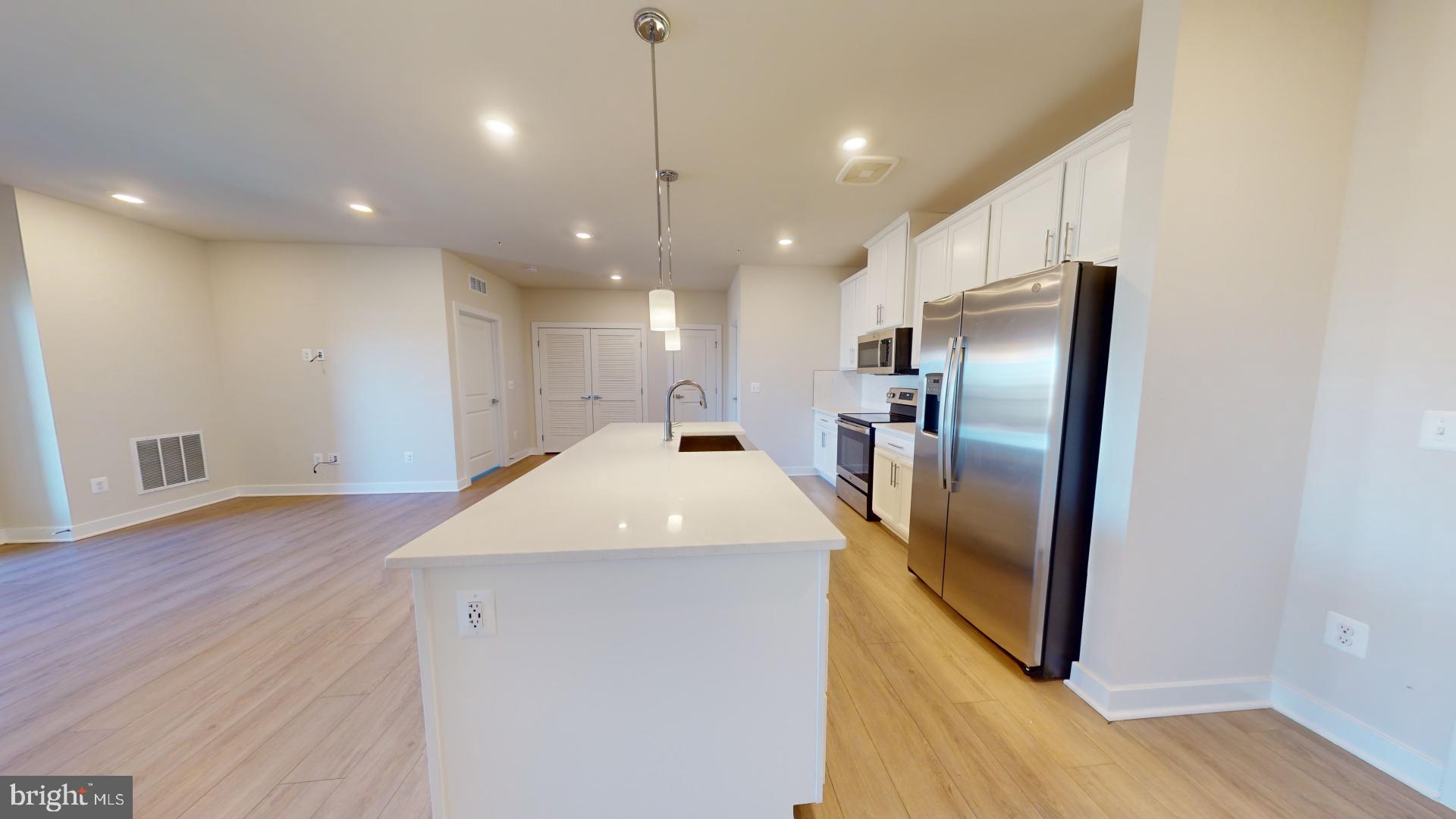WOODLAND PARK - Residential Lease
