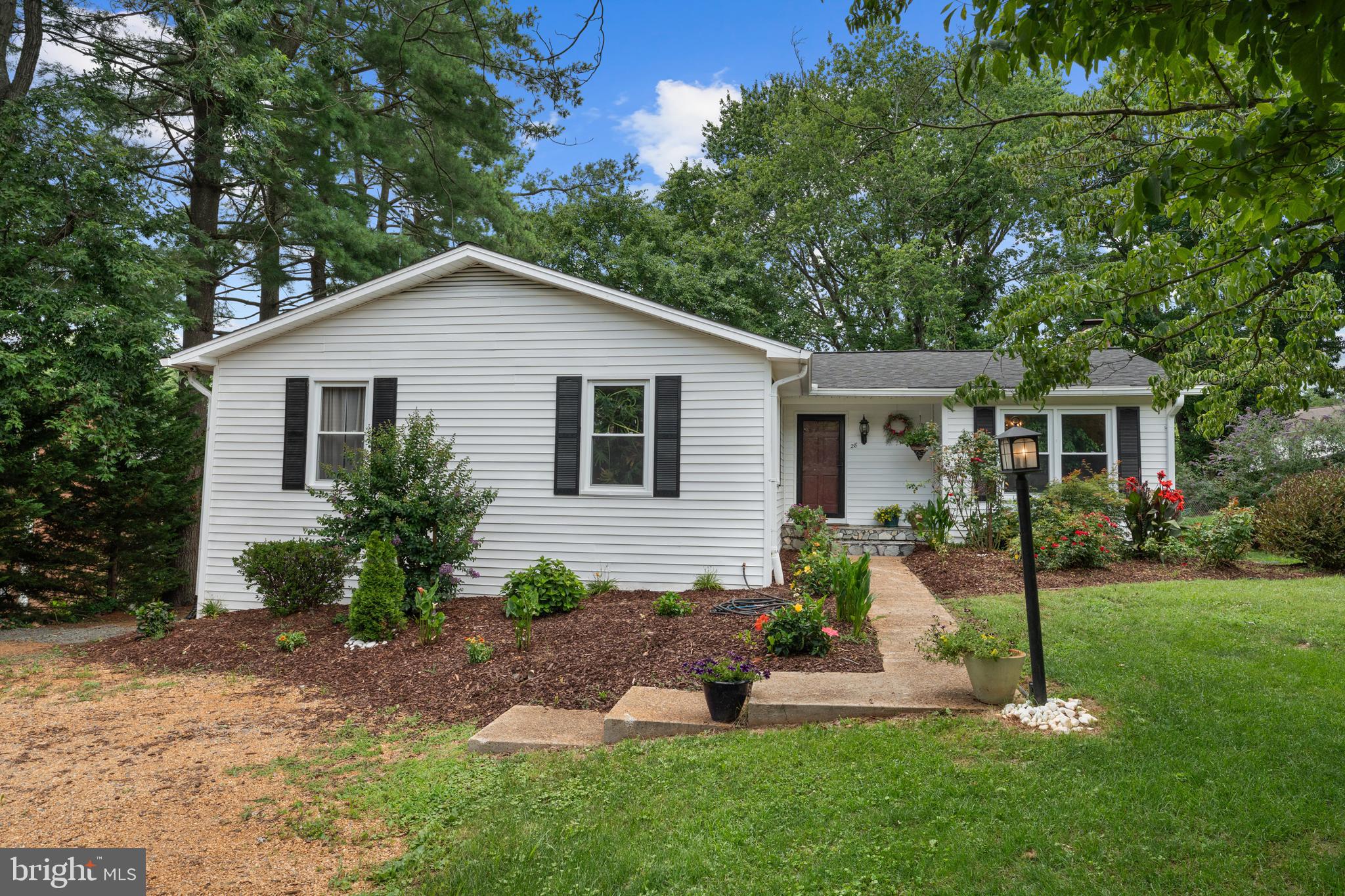 FOXHILLS - Residential