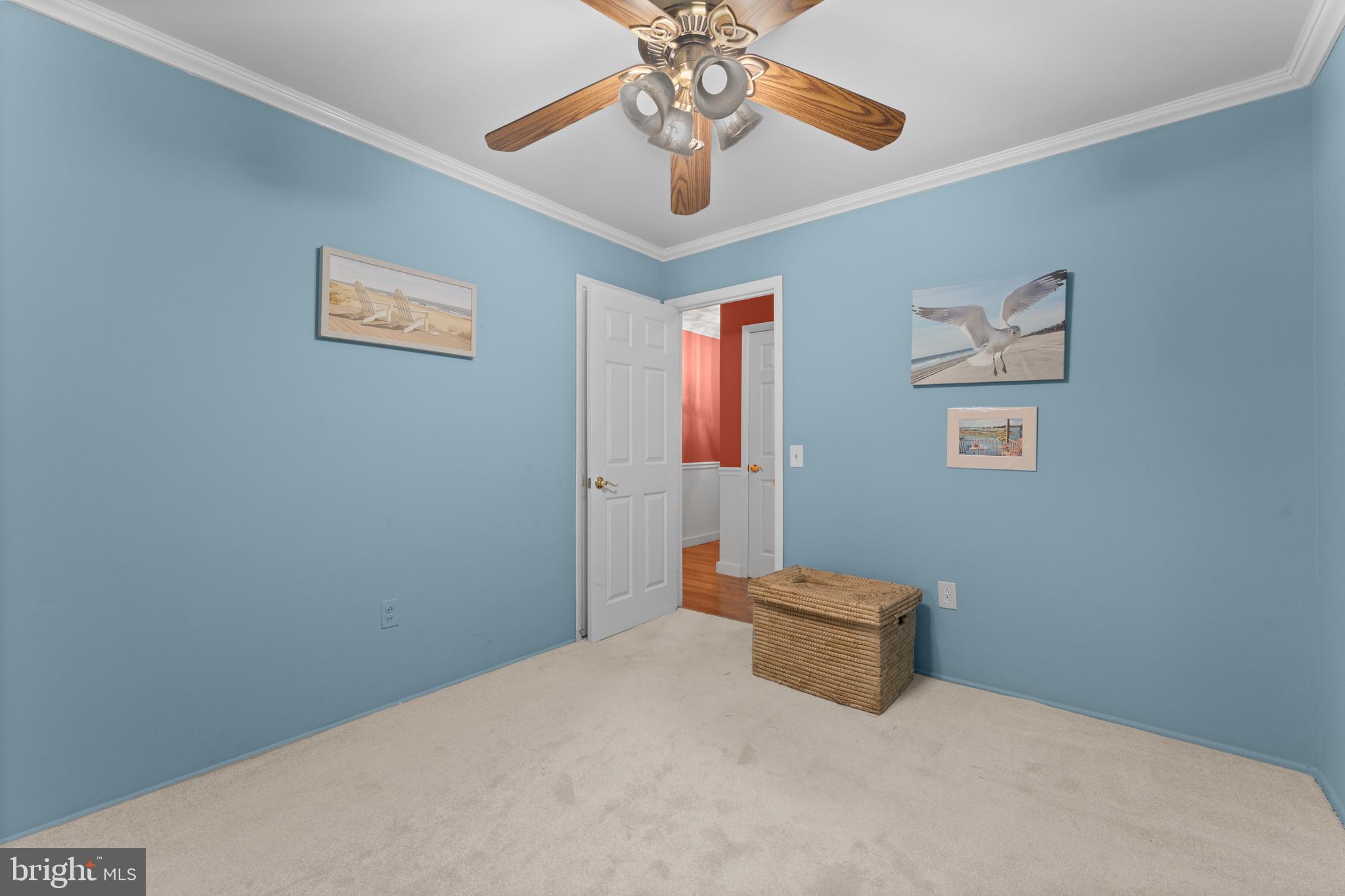 FOXHILLS - Residential