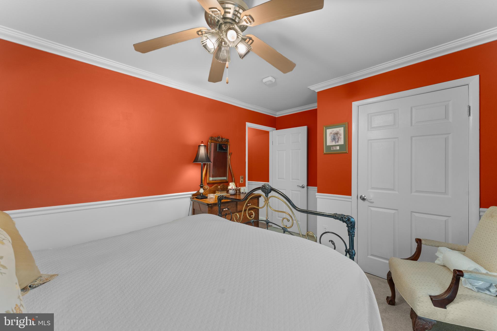 FOXHILLS - Residential