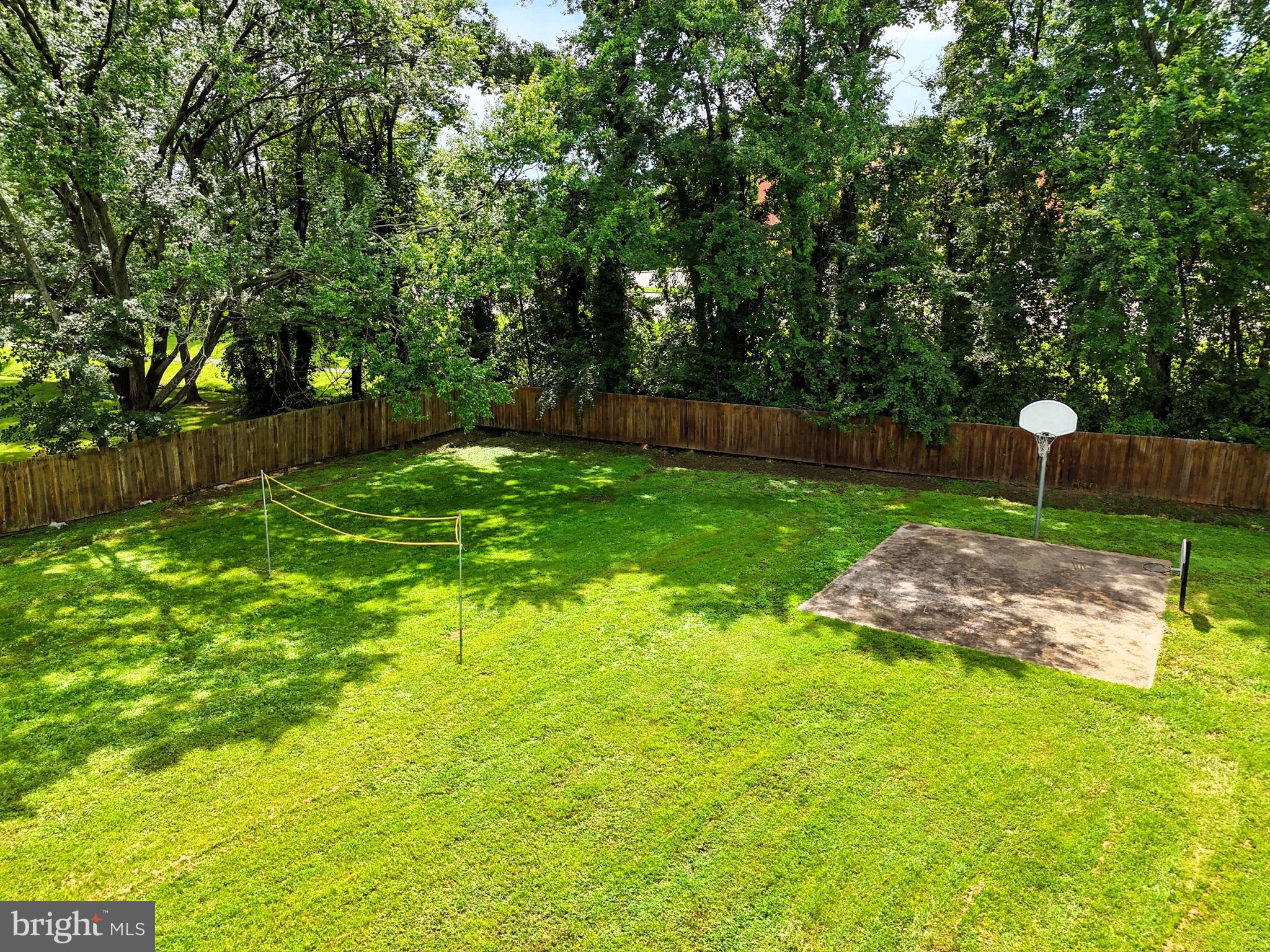 FOXHILLS - Residential