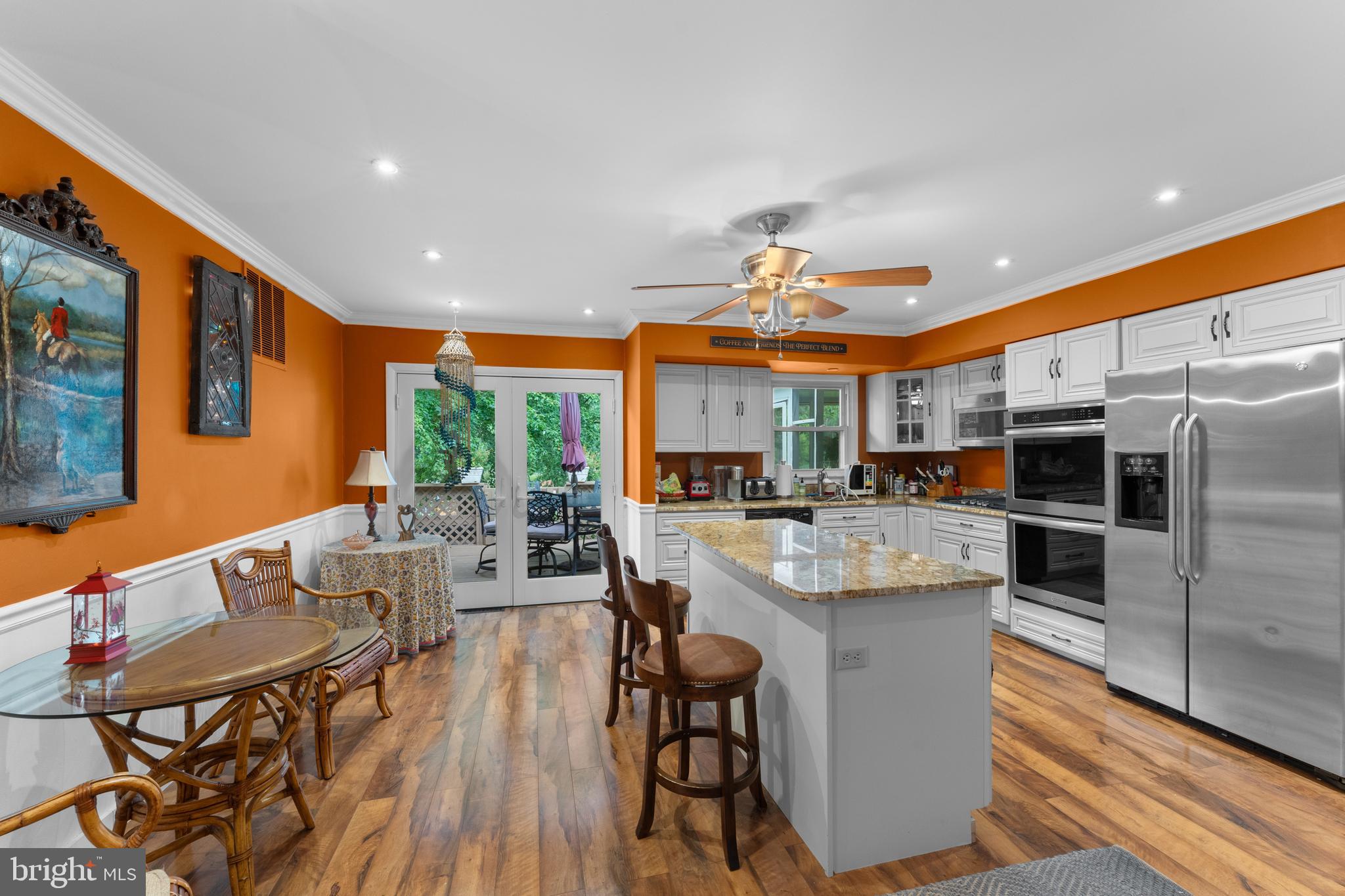 FOXHILLS - Residential