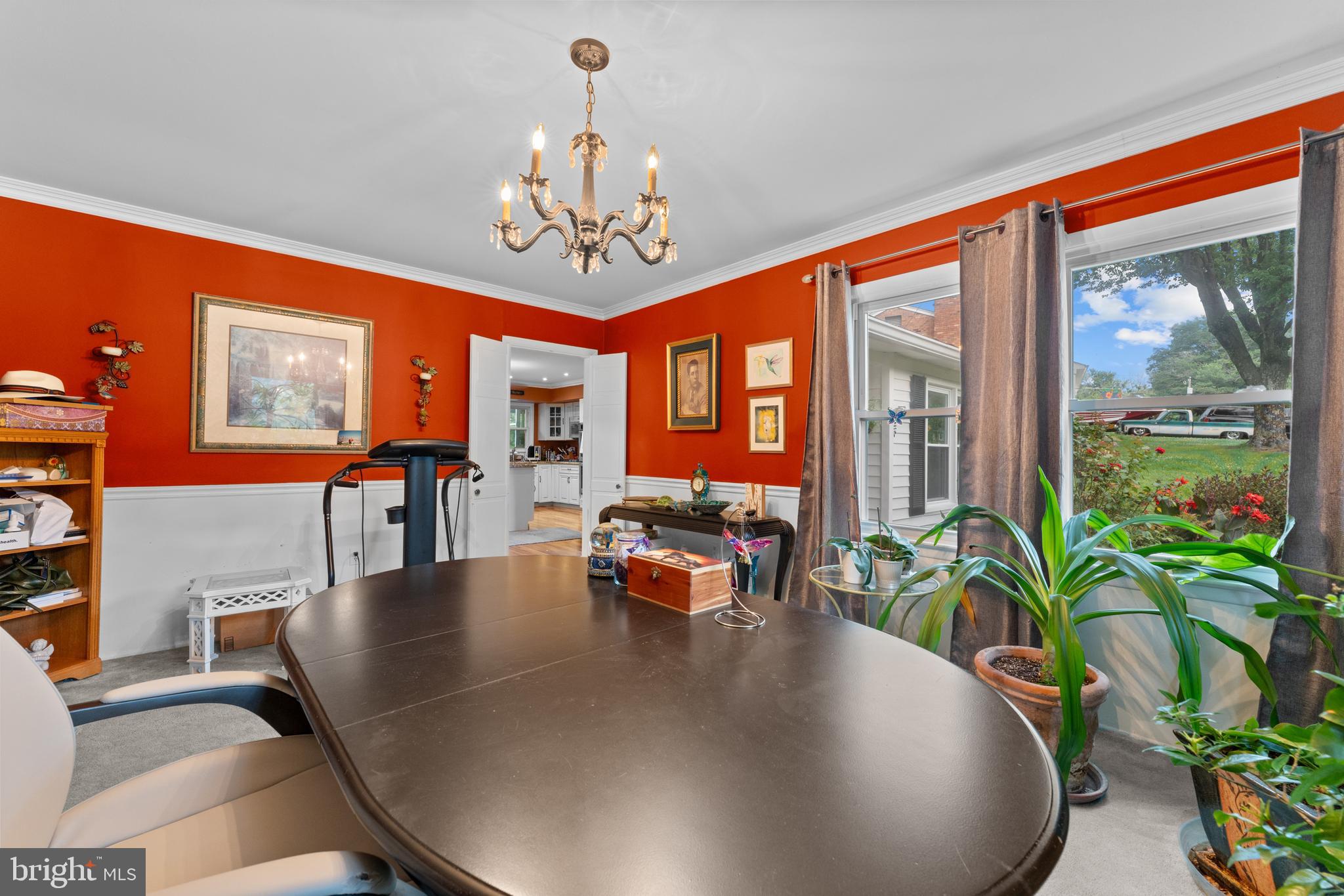 FOXHILLS - Residential