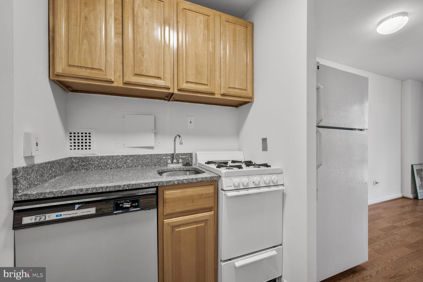 FOGGY BOTTOM - Residential