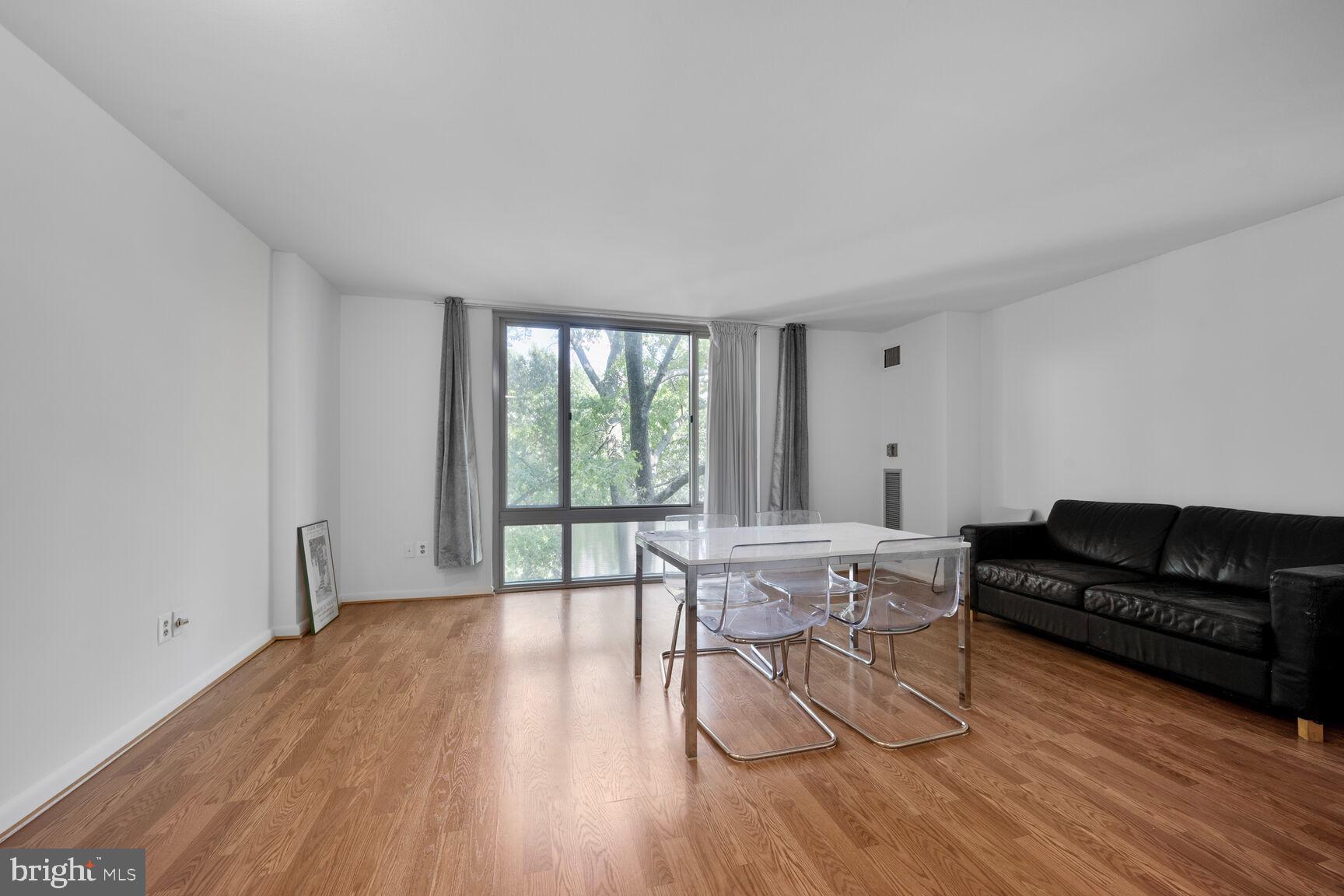 FOGGY BOTTOM - Residential