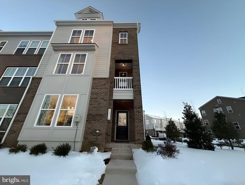 10150 QUEENS WAY MANASSAS VA 20110