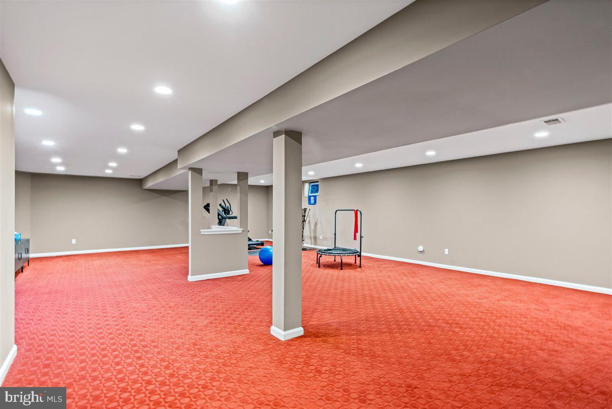 BRANDYWINE @ THORN - Residential