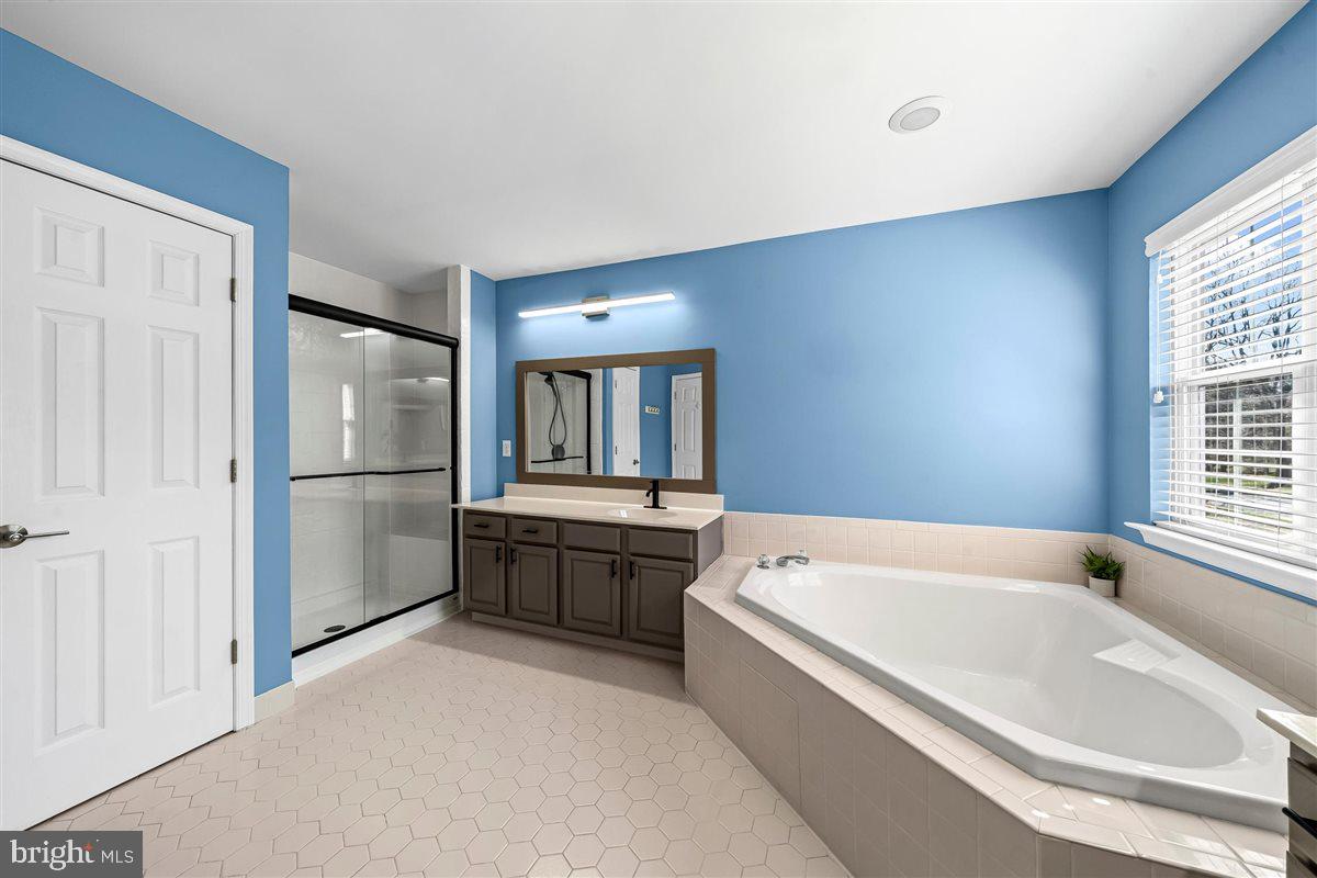 BRANDYWINE @ THORN - Residential