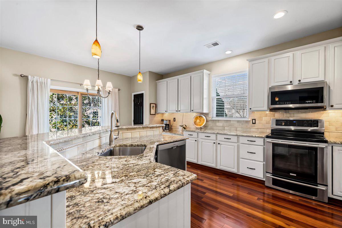 BRANDYWINE @ THORN - Residential