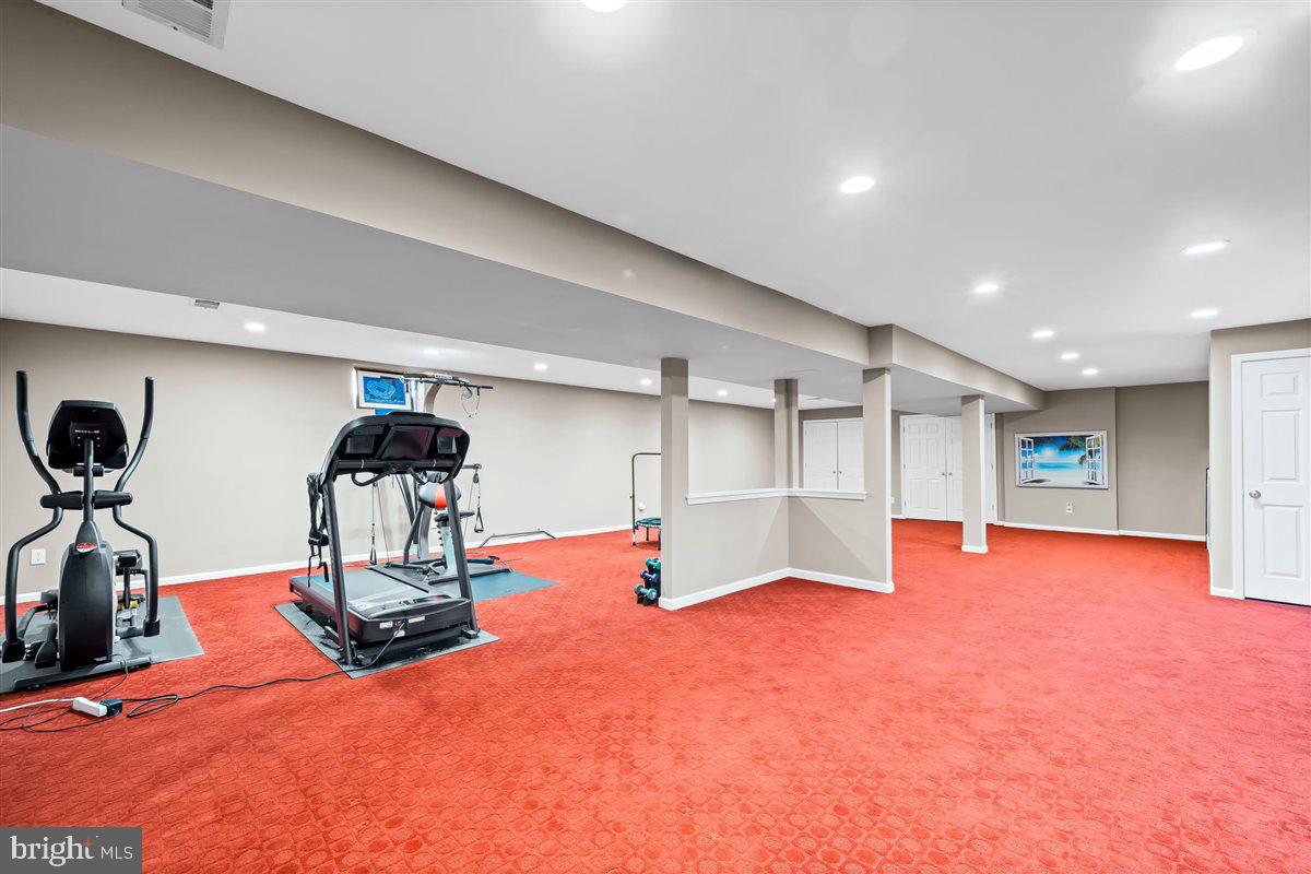 BRANDYWINE @ THORN - Residential