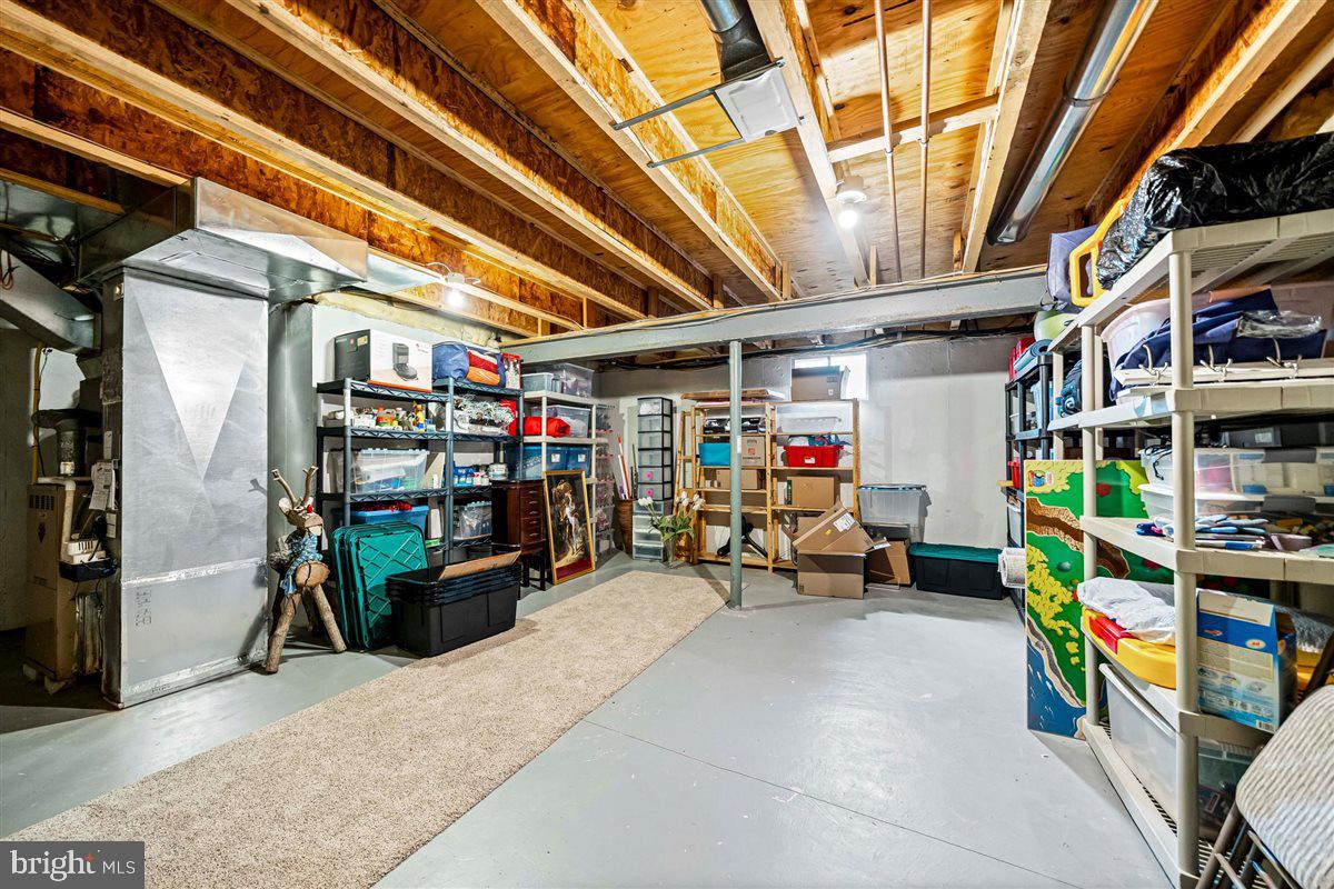 BRANDYWINE @ THORN - Residential