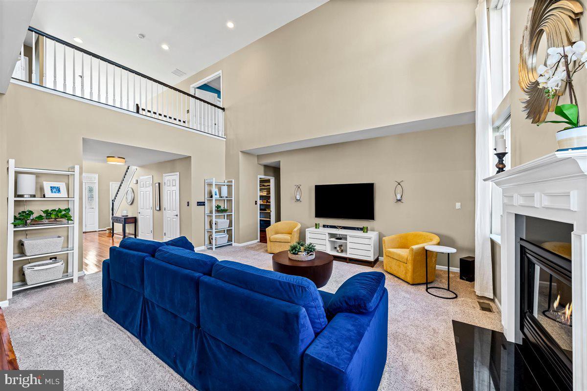 BRANDYWINE @ THORN - Residential