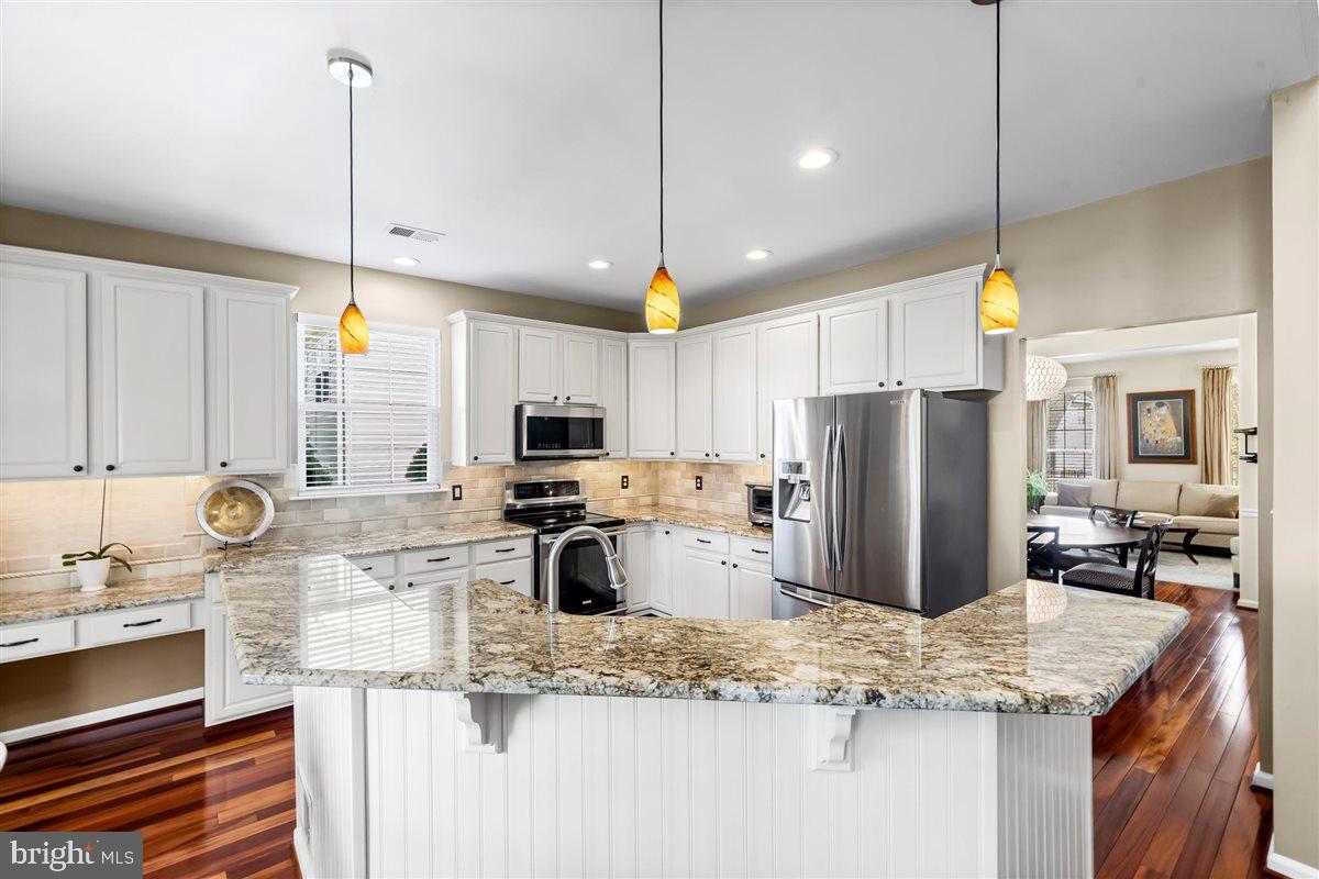 BRANDYWINE @ THORN - Residential