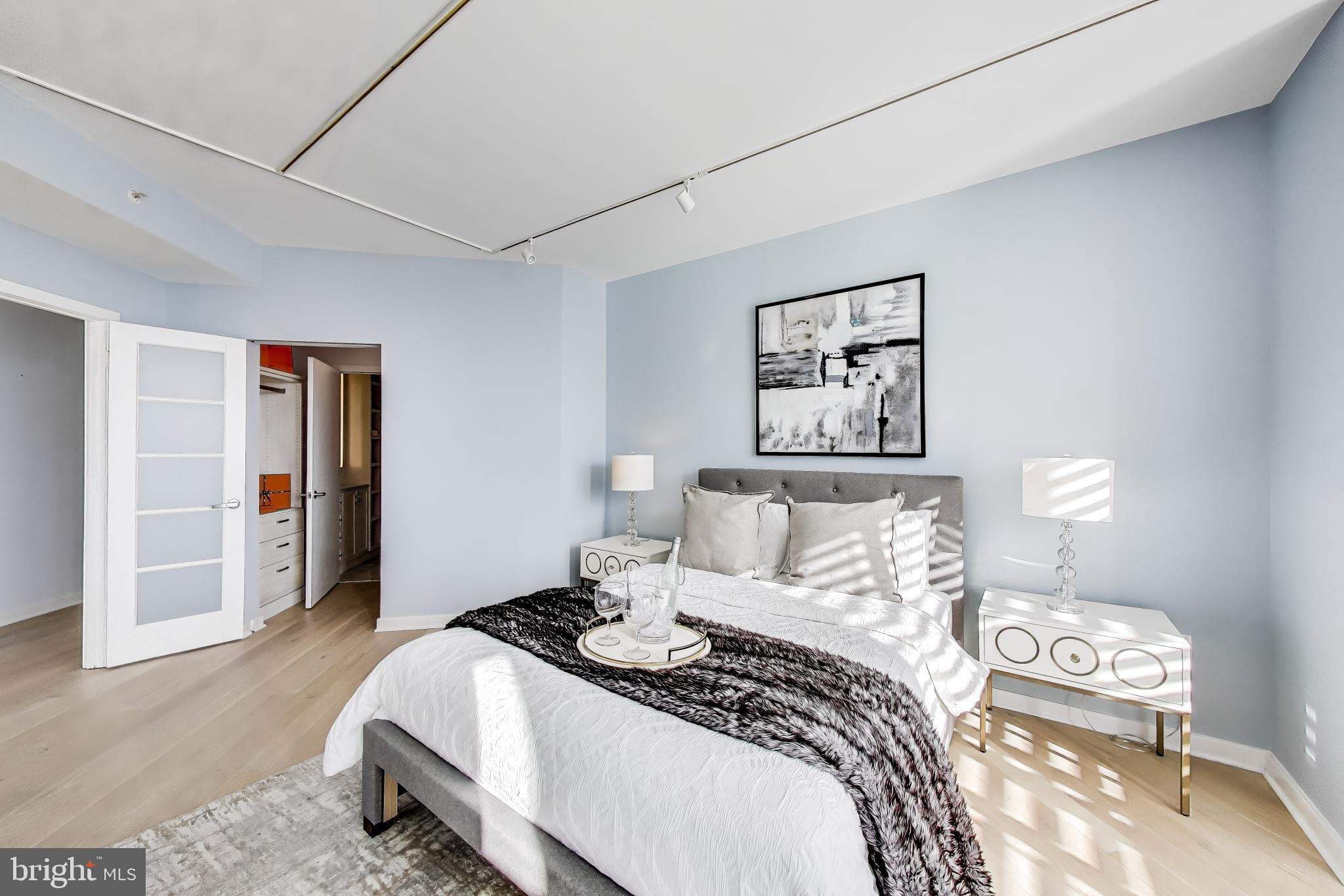 OLD CITY #2 - Residential