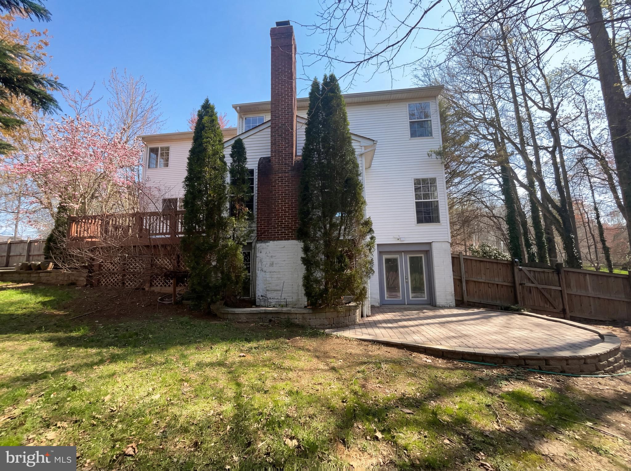 BLOOMS CROSSING - Residential