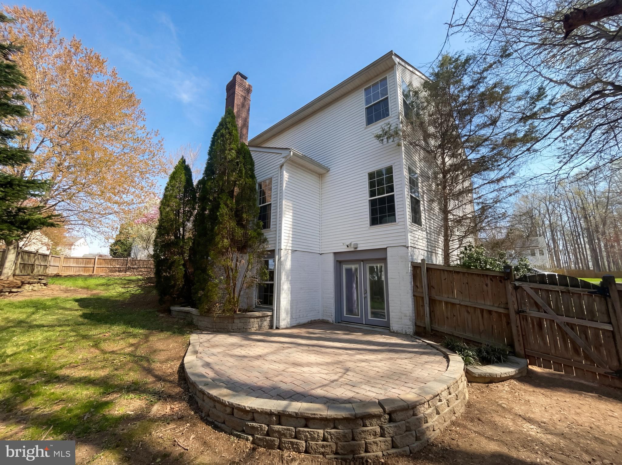 BLOOMS CROSSING - Residential