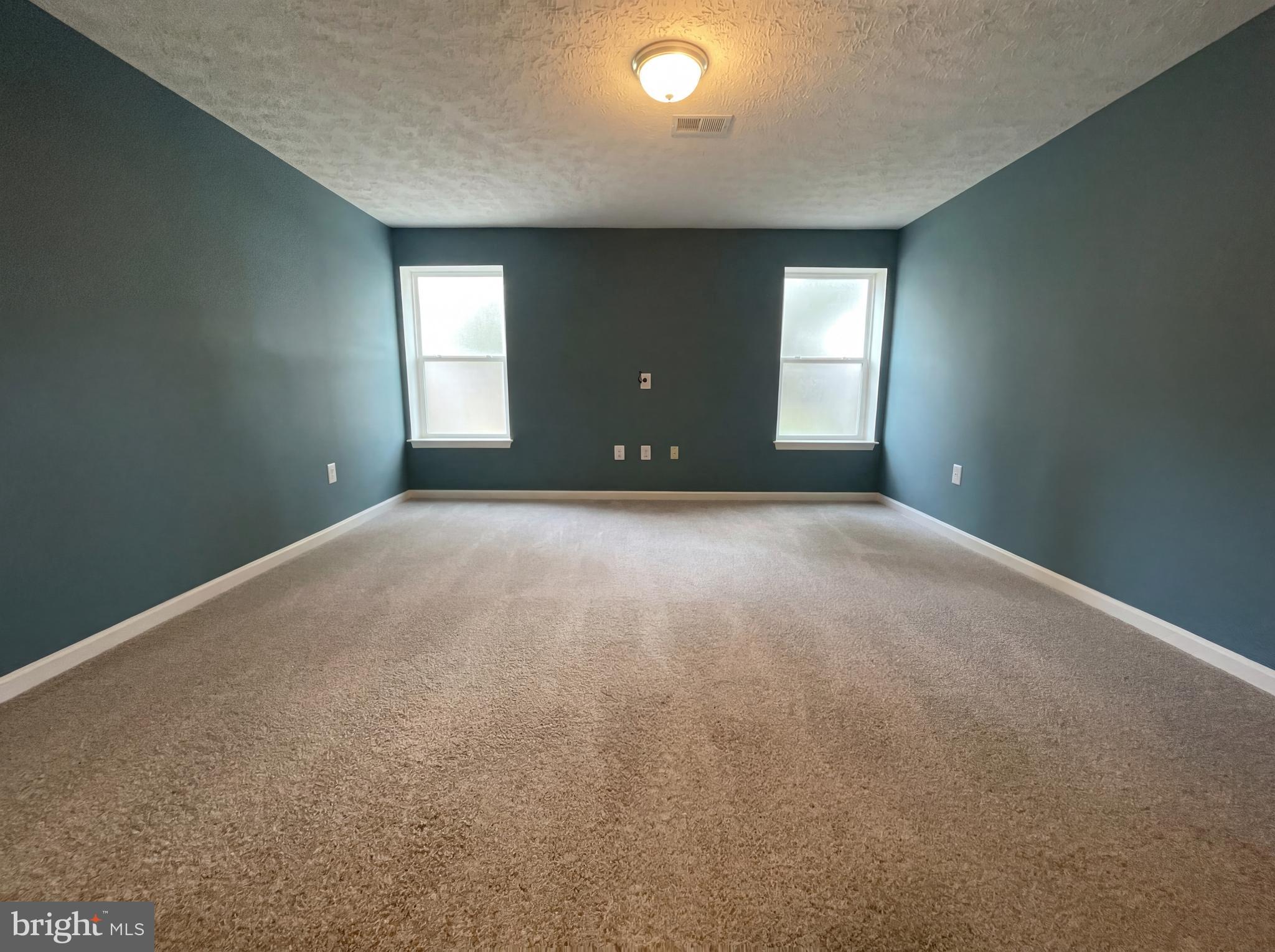 BLOOMS CROSSING - Residential