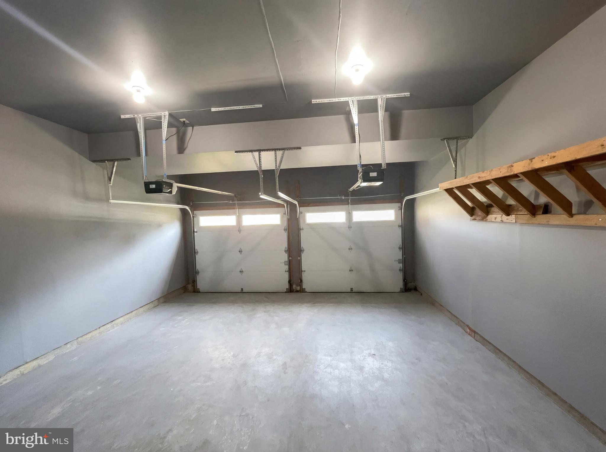 BLOOMS CROSSING - Residential