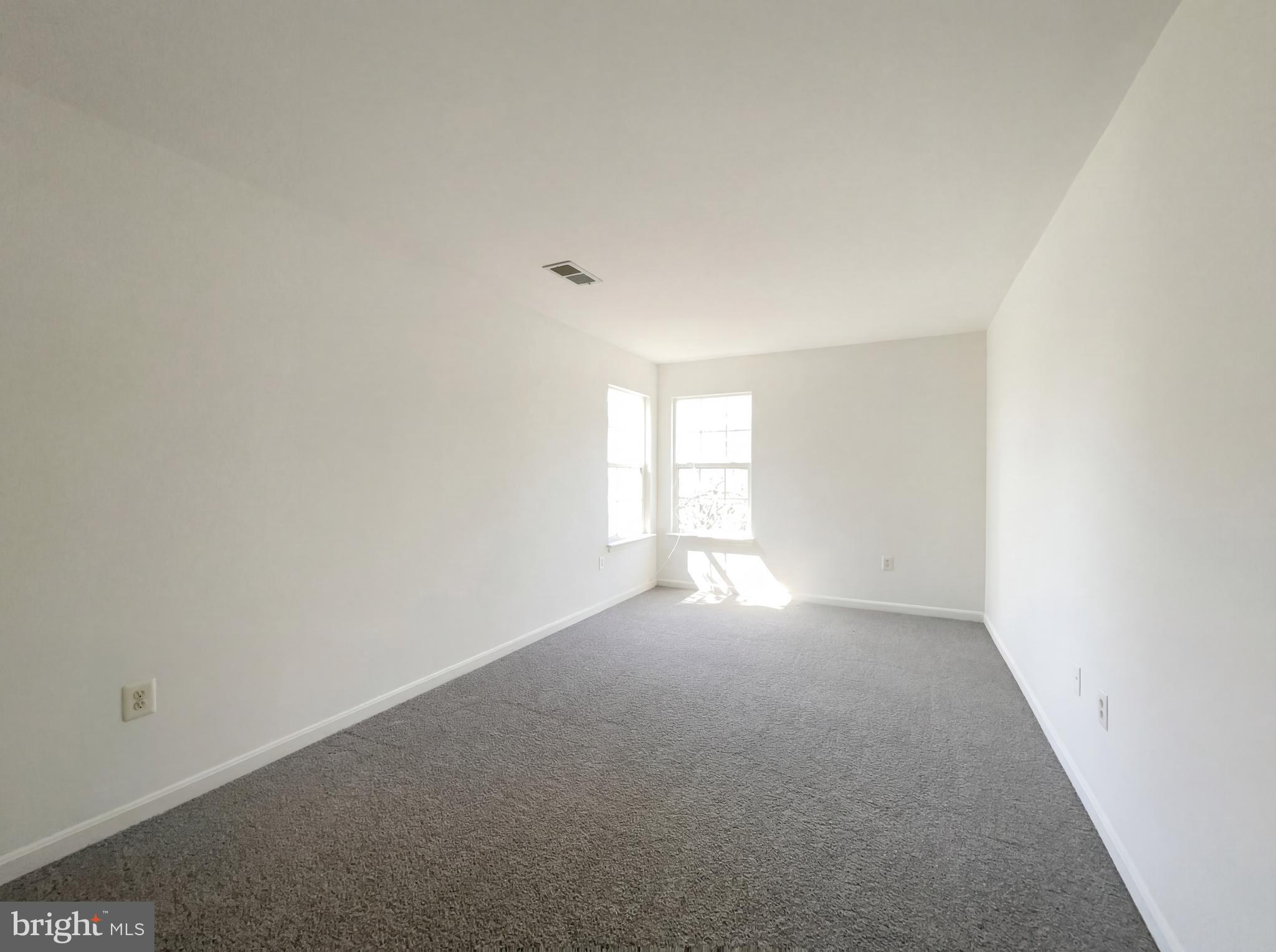 BLOOMS CROSSING - Residential