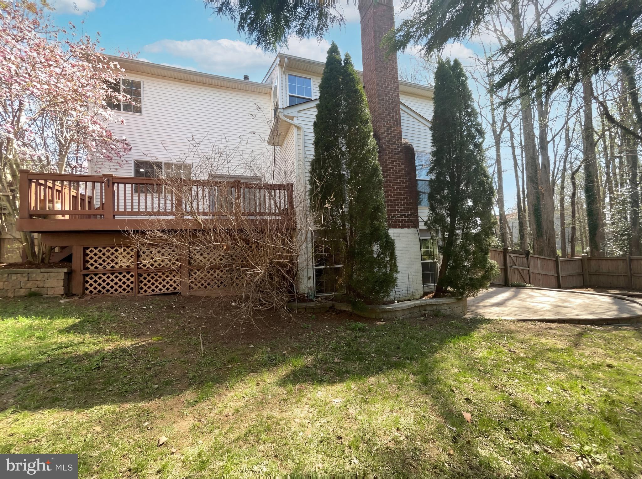 BLOOMS CROSSING - Residential