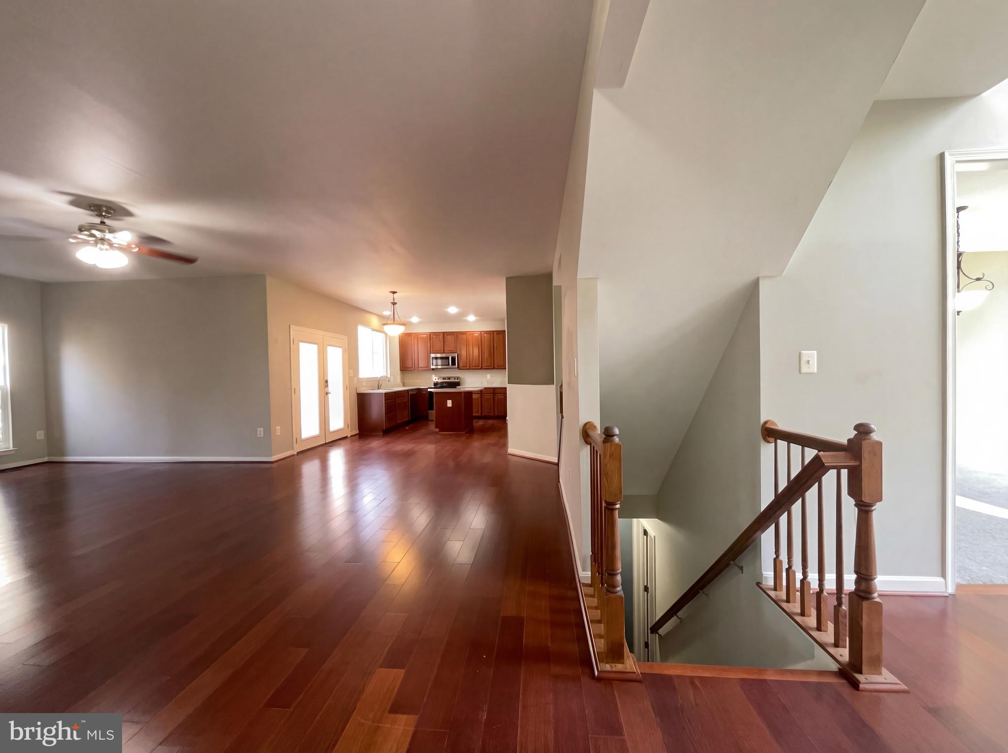 BLOOMS CROSSING - Residential