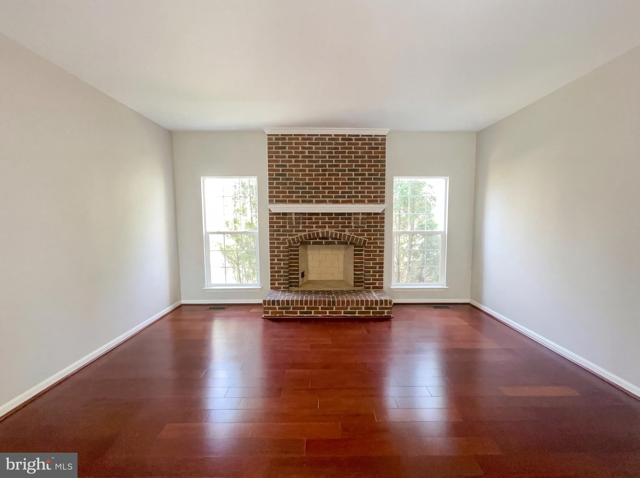 BLOOMS CROSSING - Residential