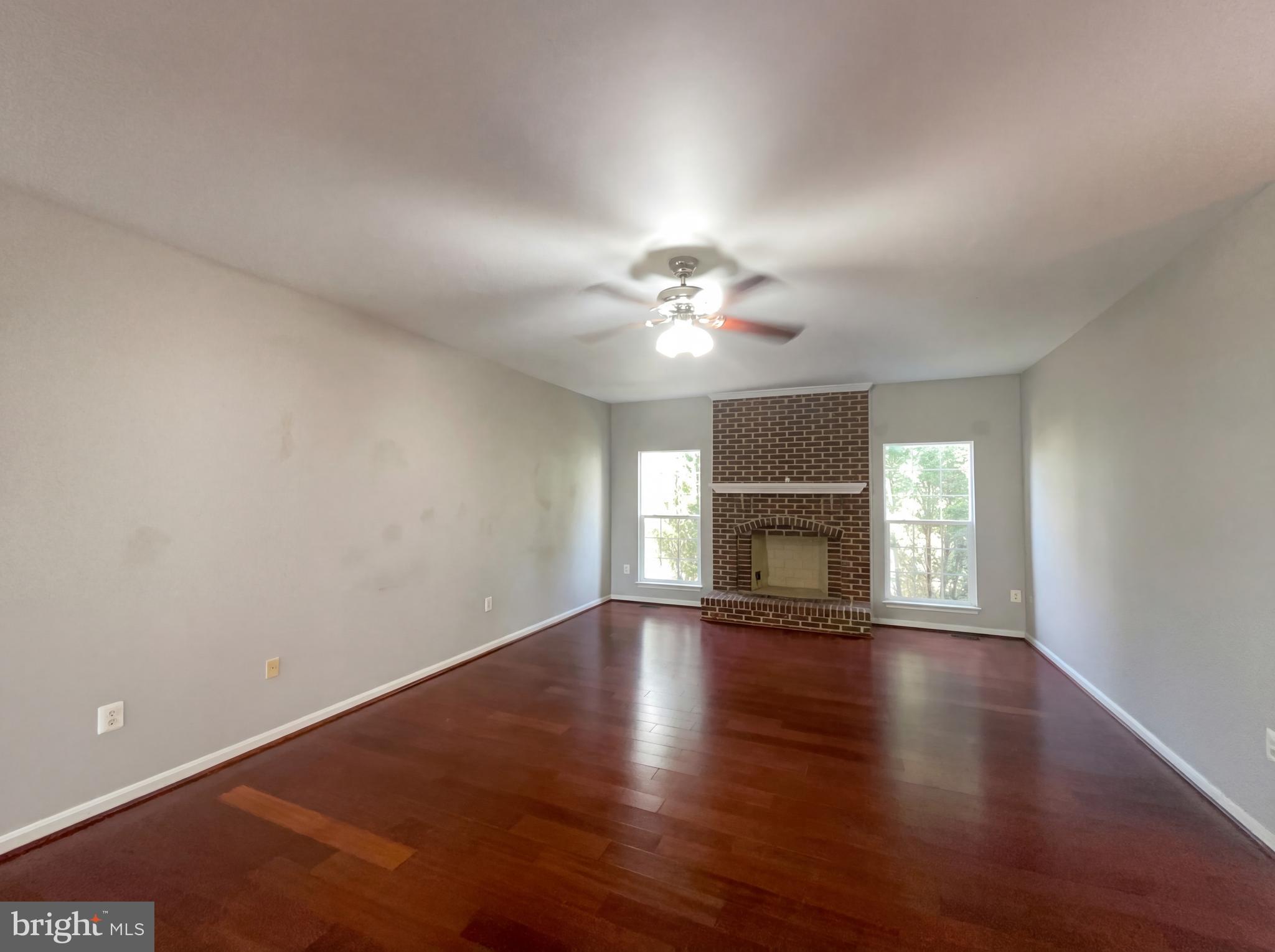 BLOOMS CROSSING - Residential