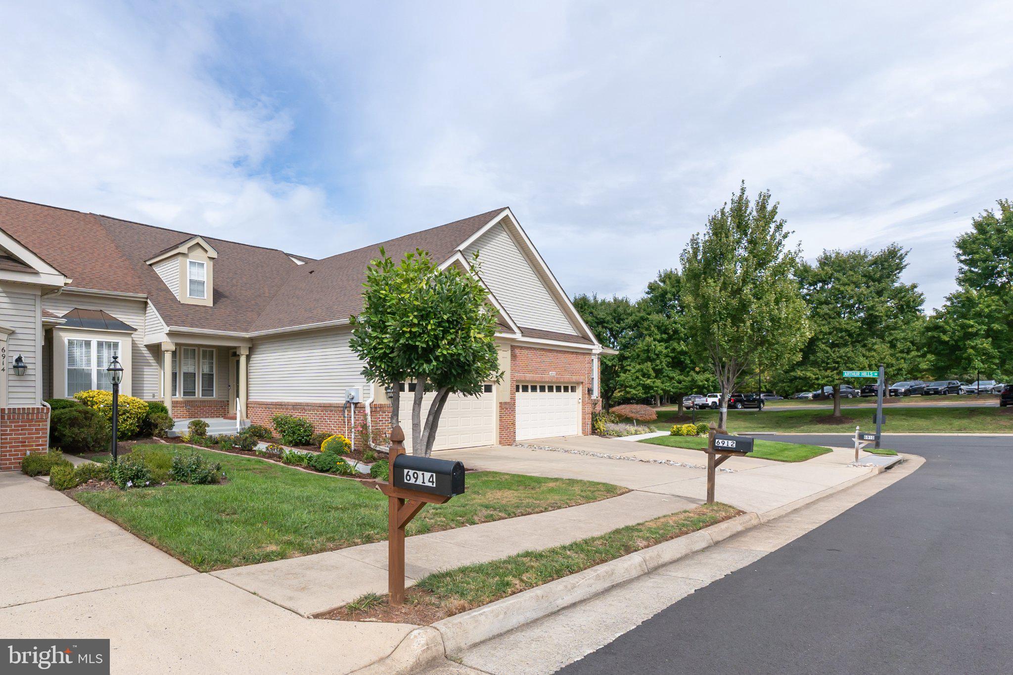 6912 BIRKENHEAD PLACE