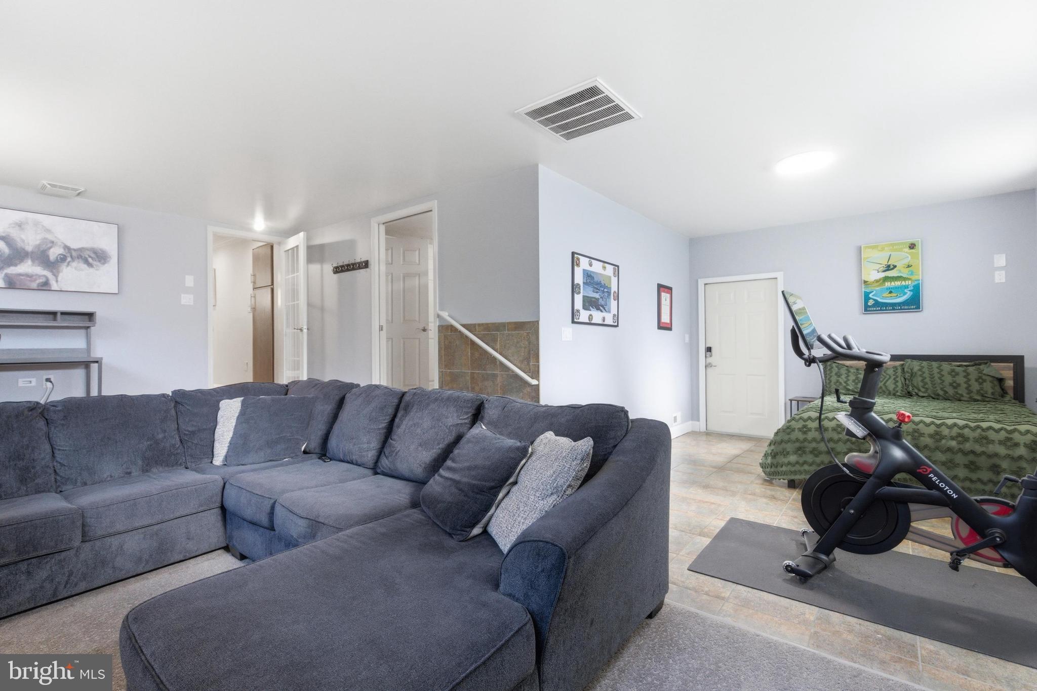 ESSEX SOUTH - Residential