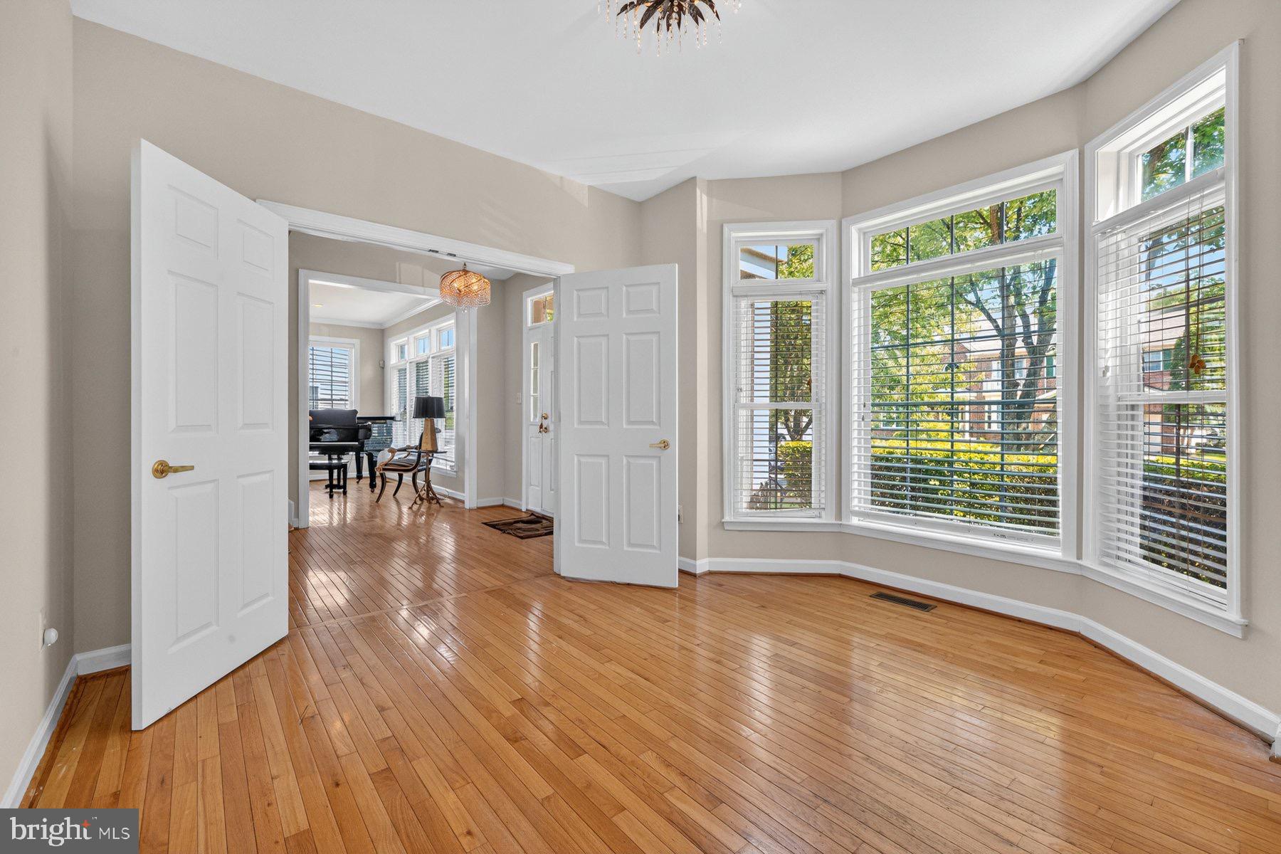 GLENN ESTATES - Residential