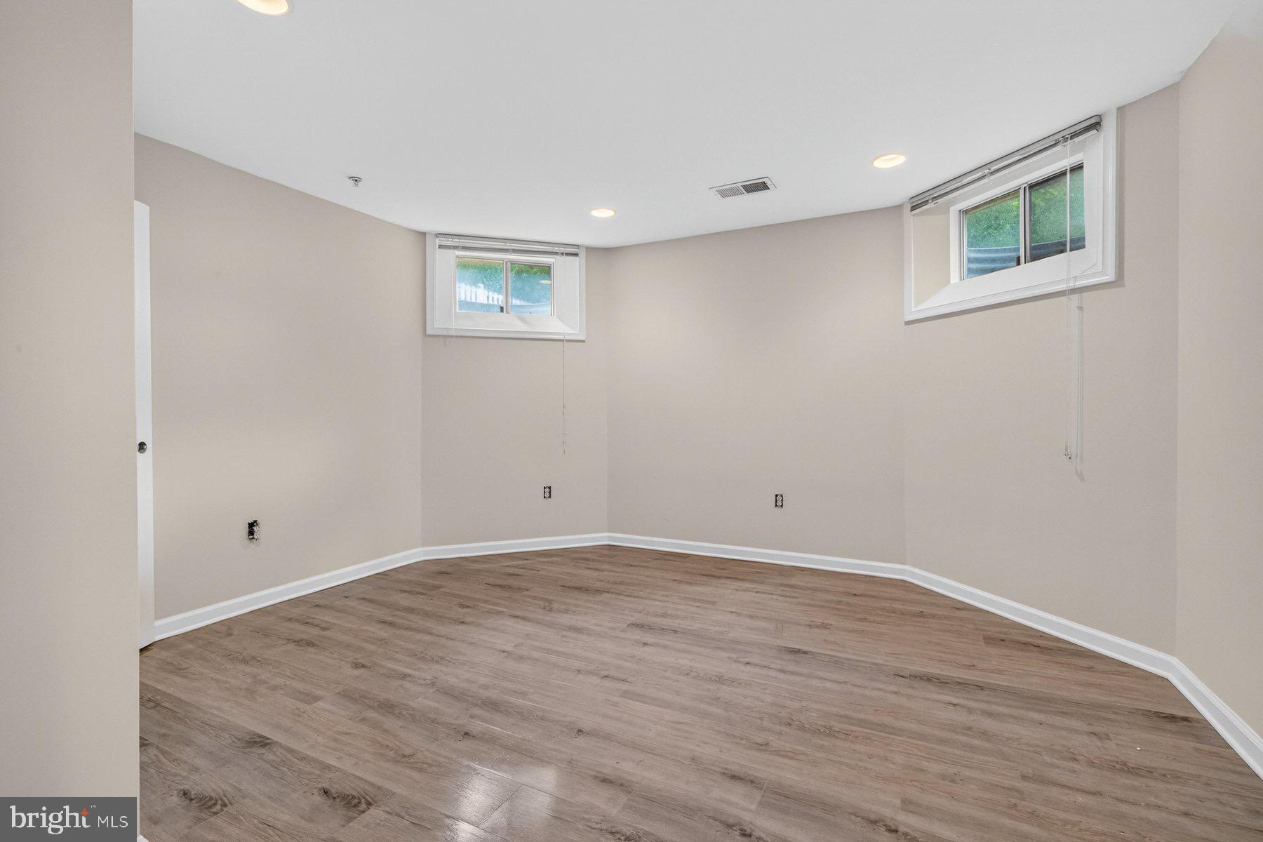 GLENN ESTATES - Residential