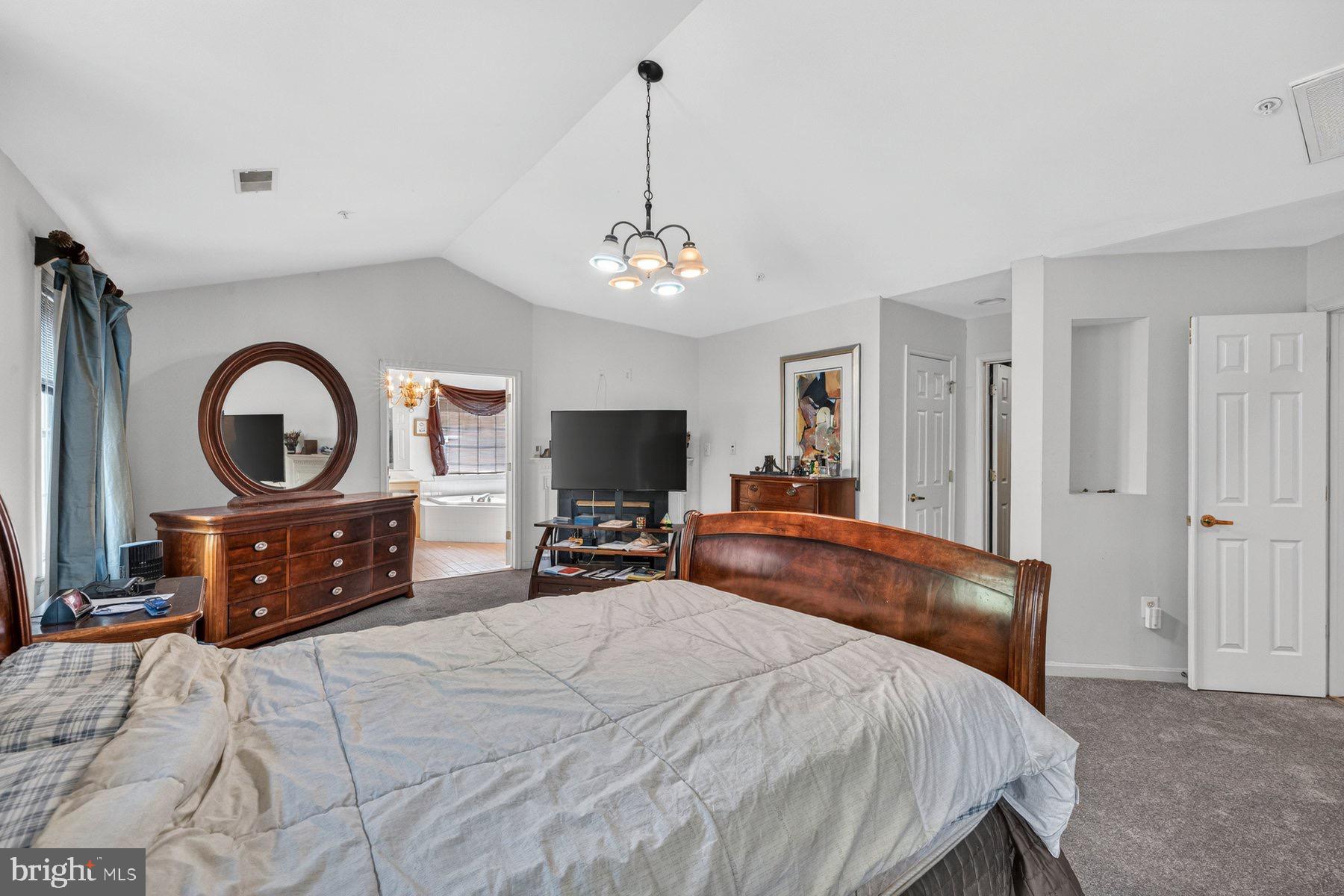 GLENN ESTATES - Residential