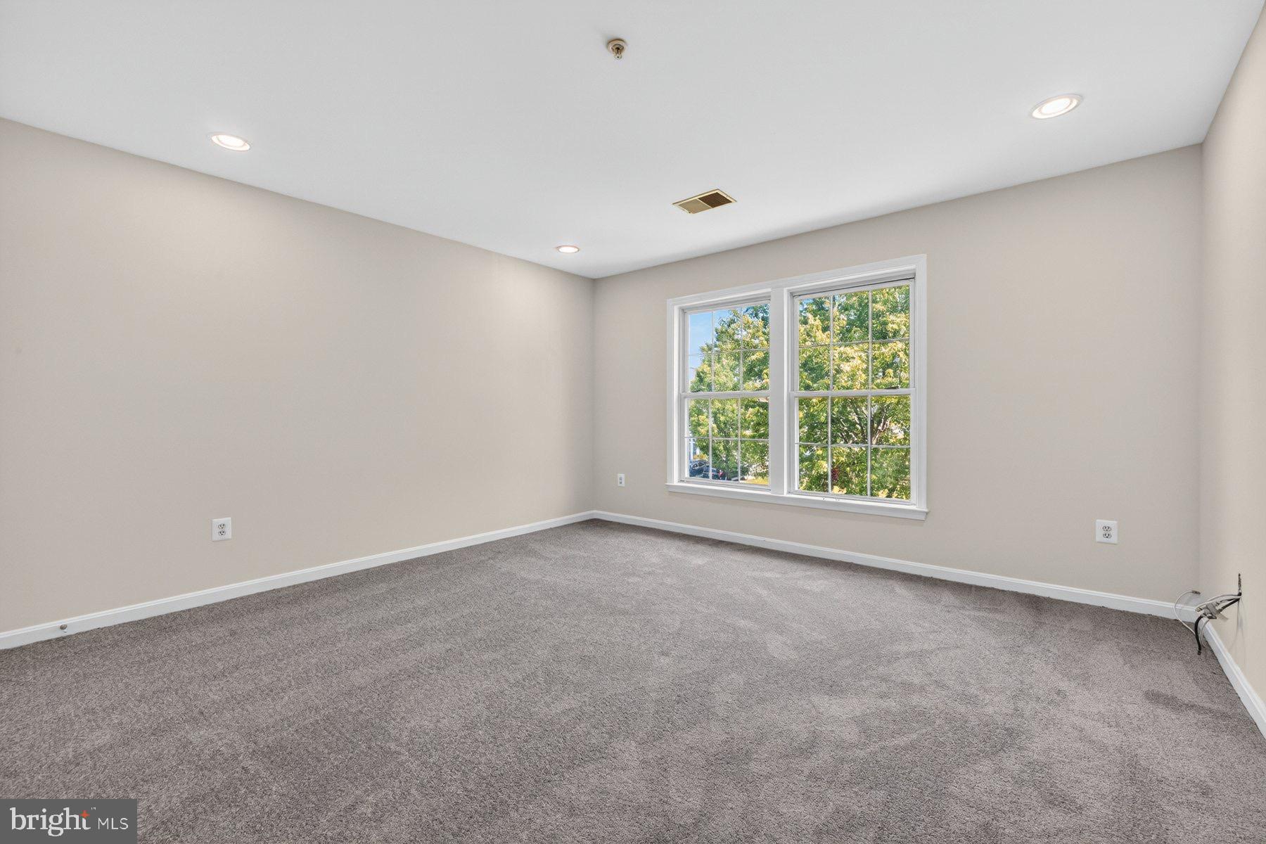 GLENN ESTATES - Residential
