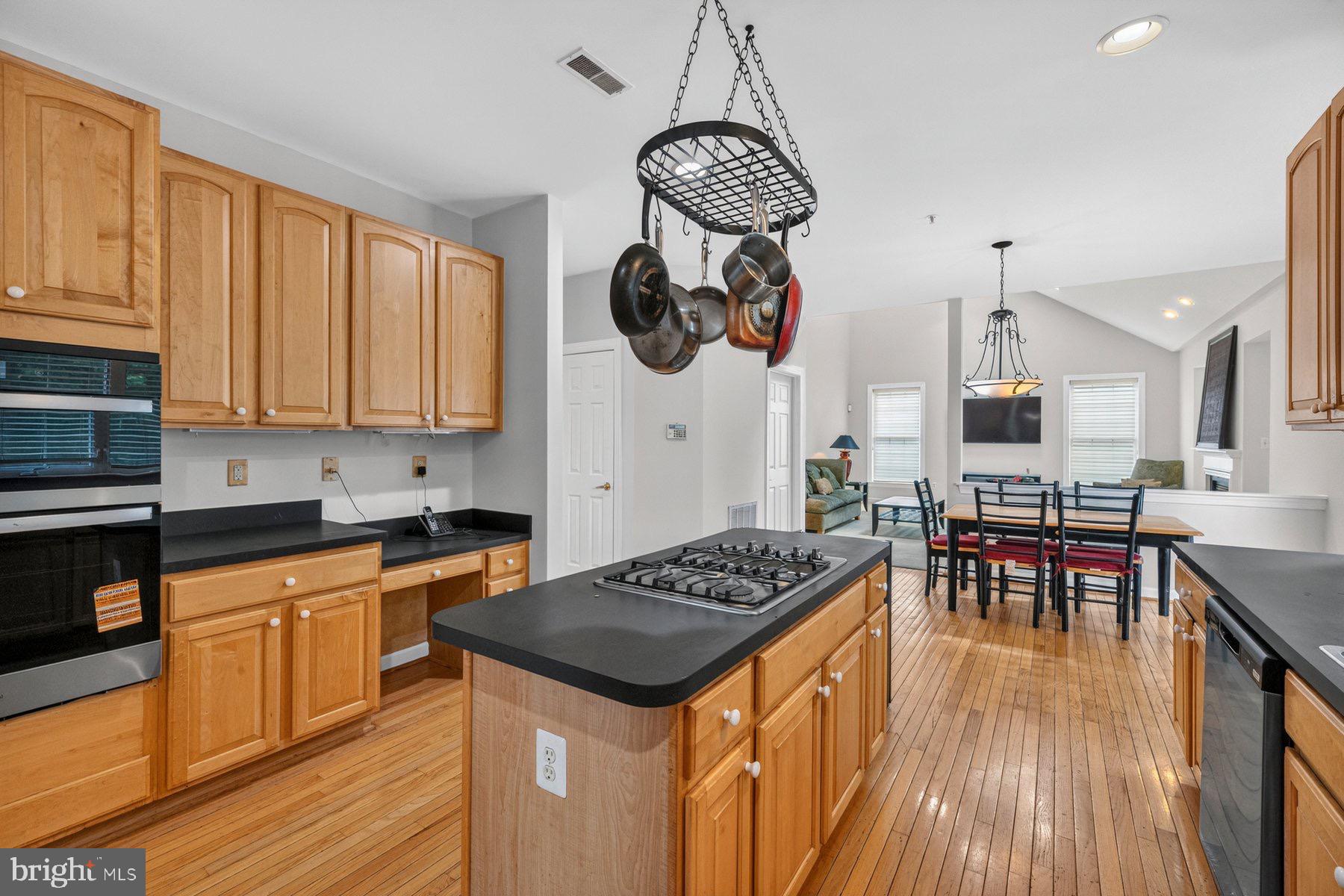 GLENN ESTATES - Residential