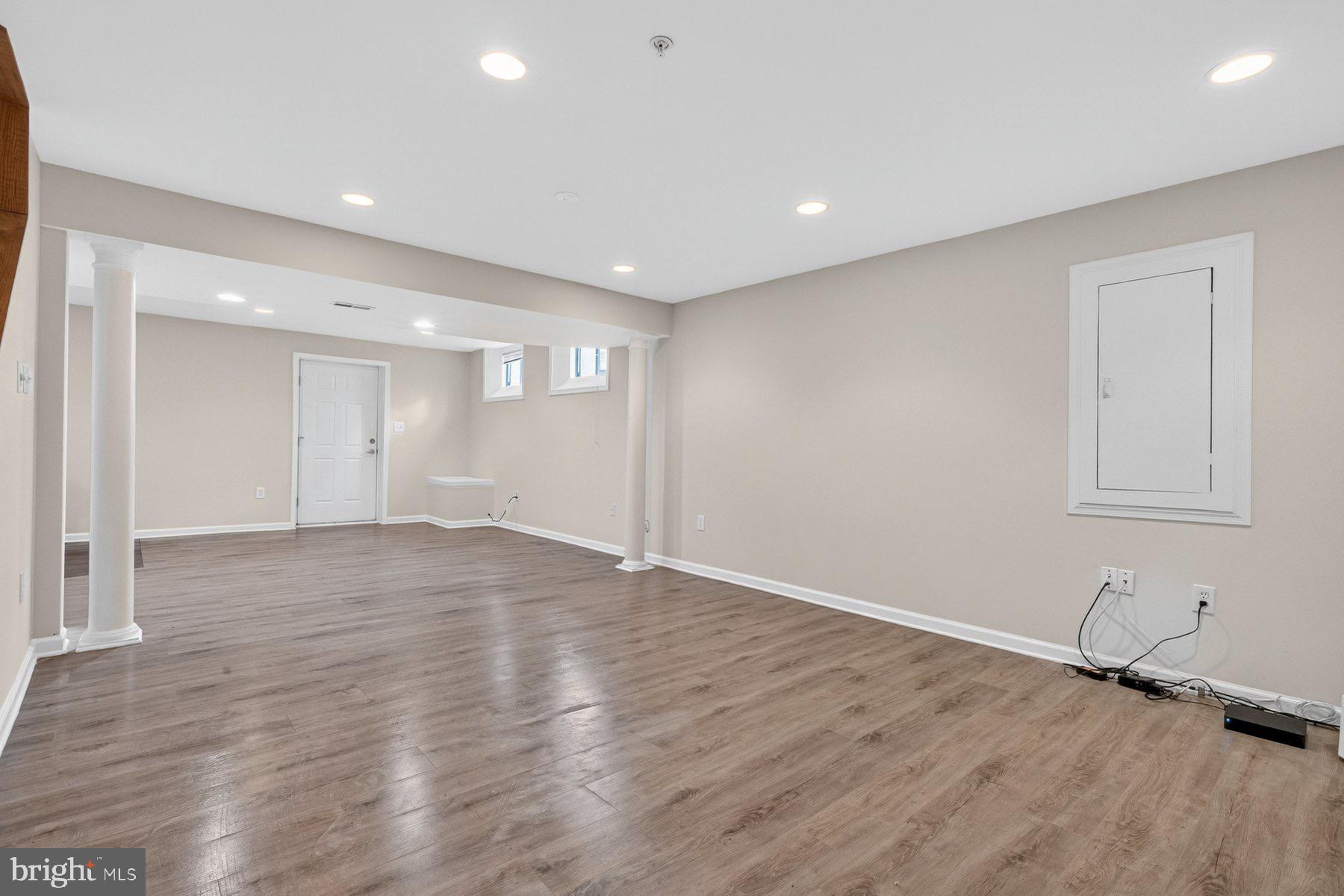 GLENN ESTATES - Residential