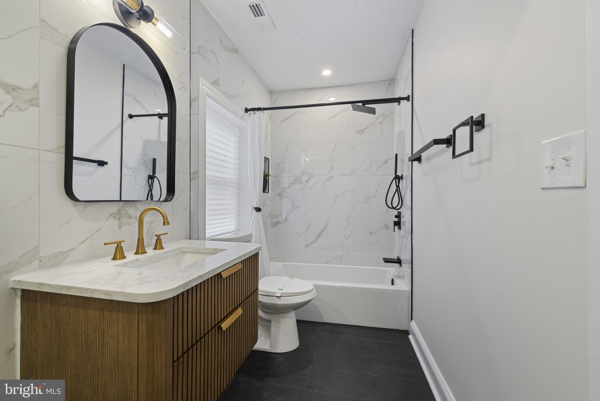 FRANKLIN SQUARE HISTORIC DISTRICT - Residential