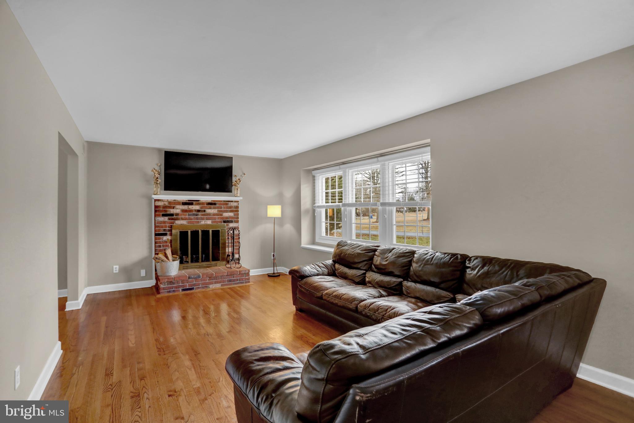 DUBLIN MANOR - Residential