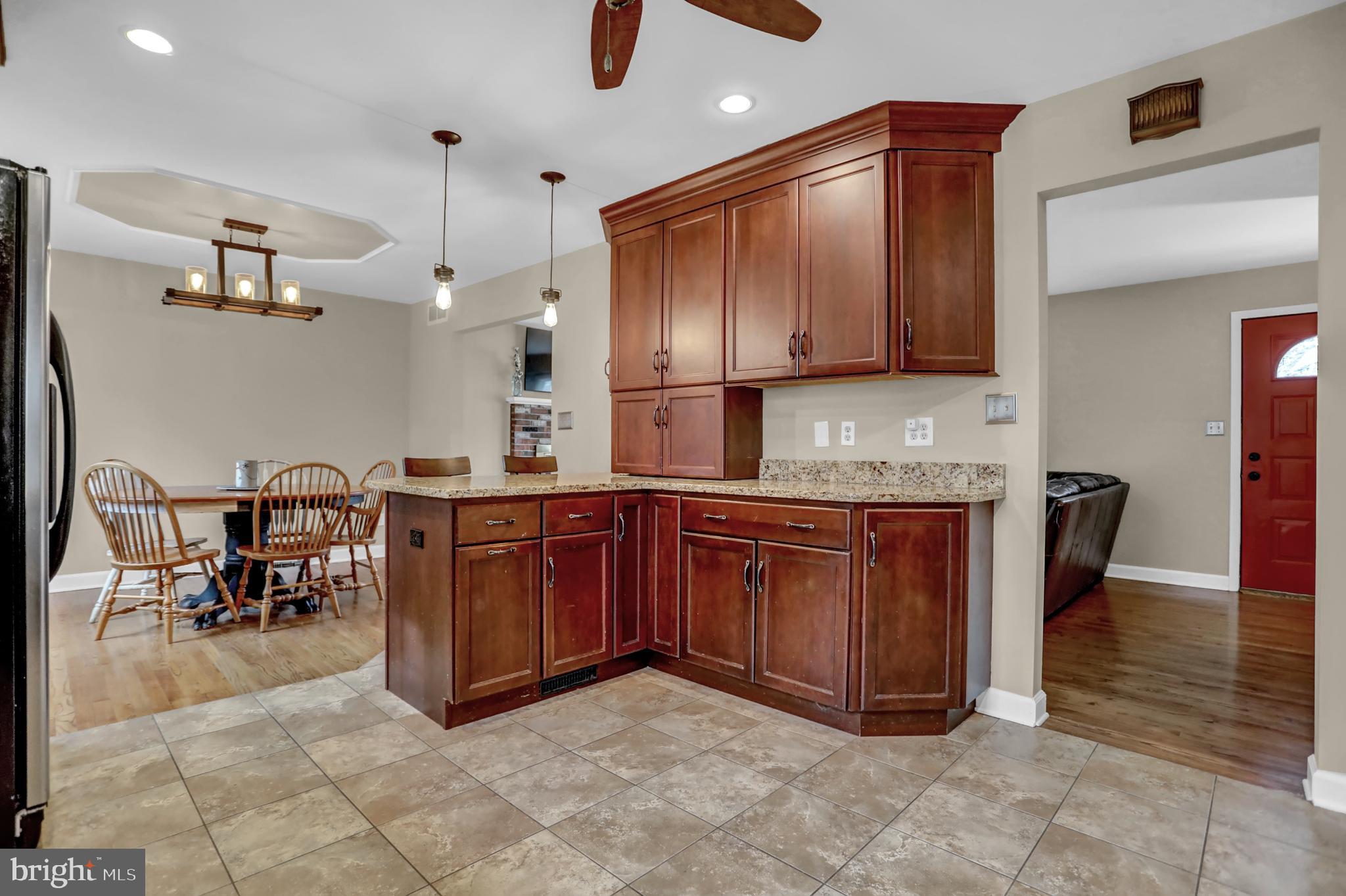 DUBLIN MANOR - Residential