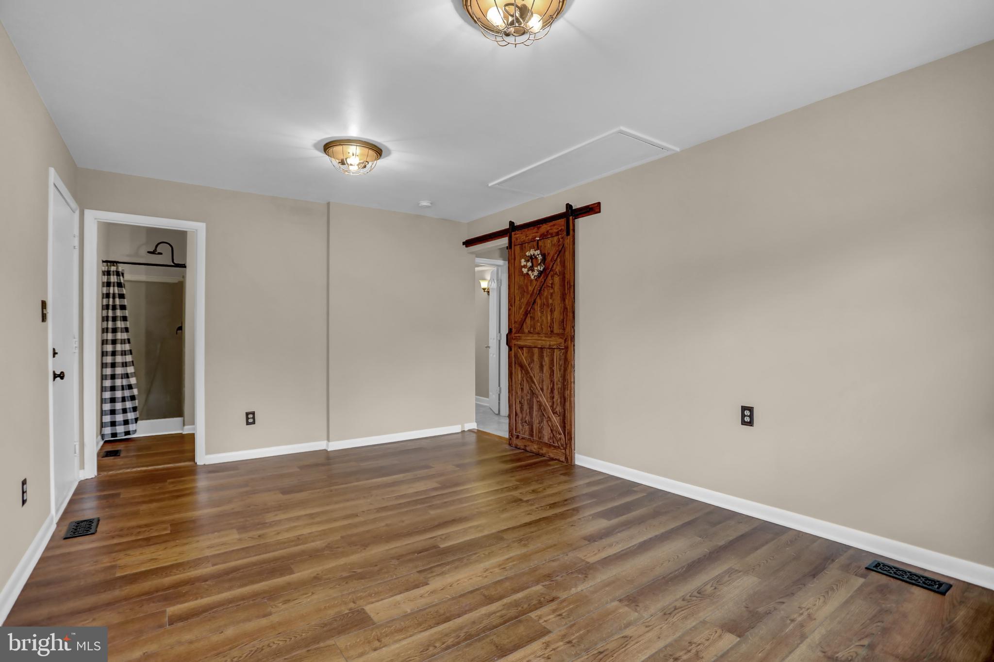 DUBLIN MANOR - Residential