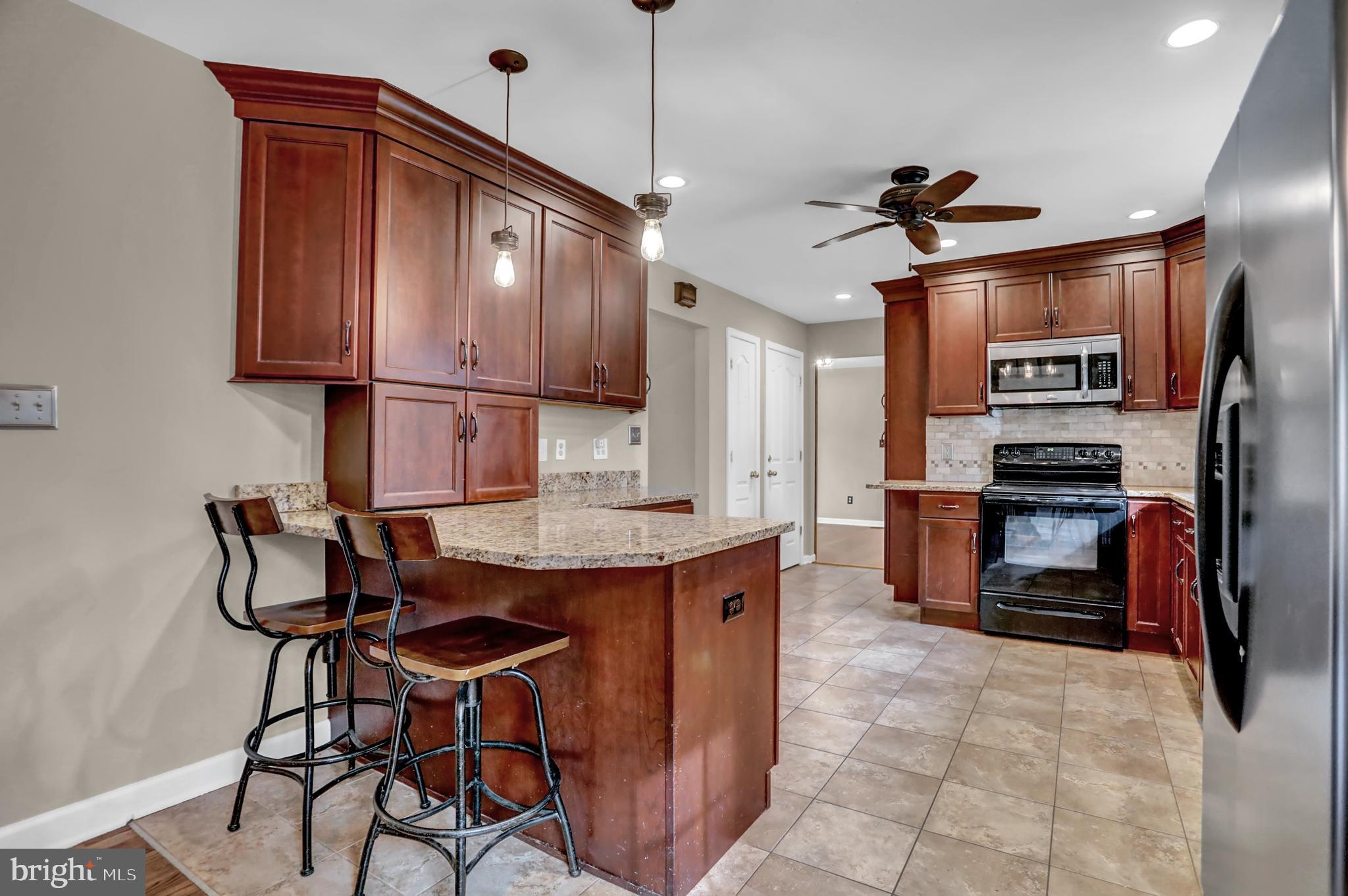 DUBLIN MANOR - Residential