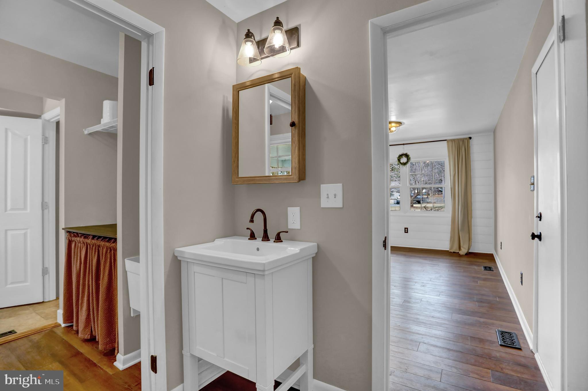 DUBLIN MANOR - Residential