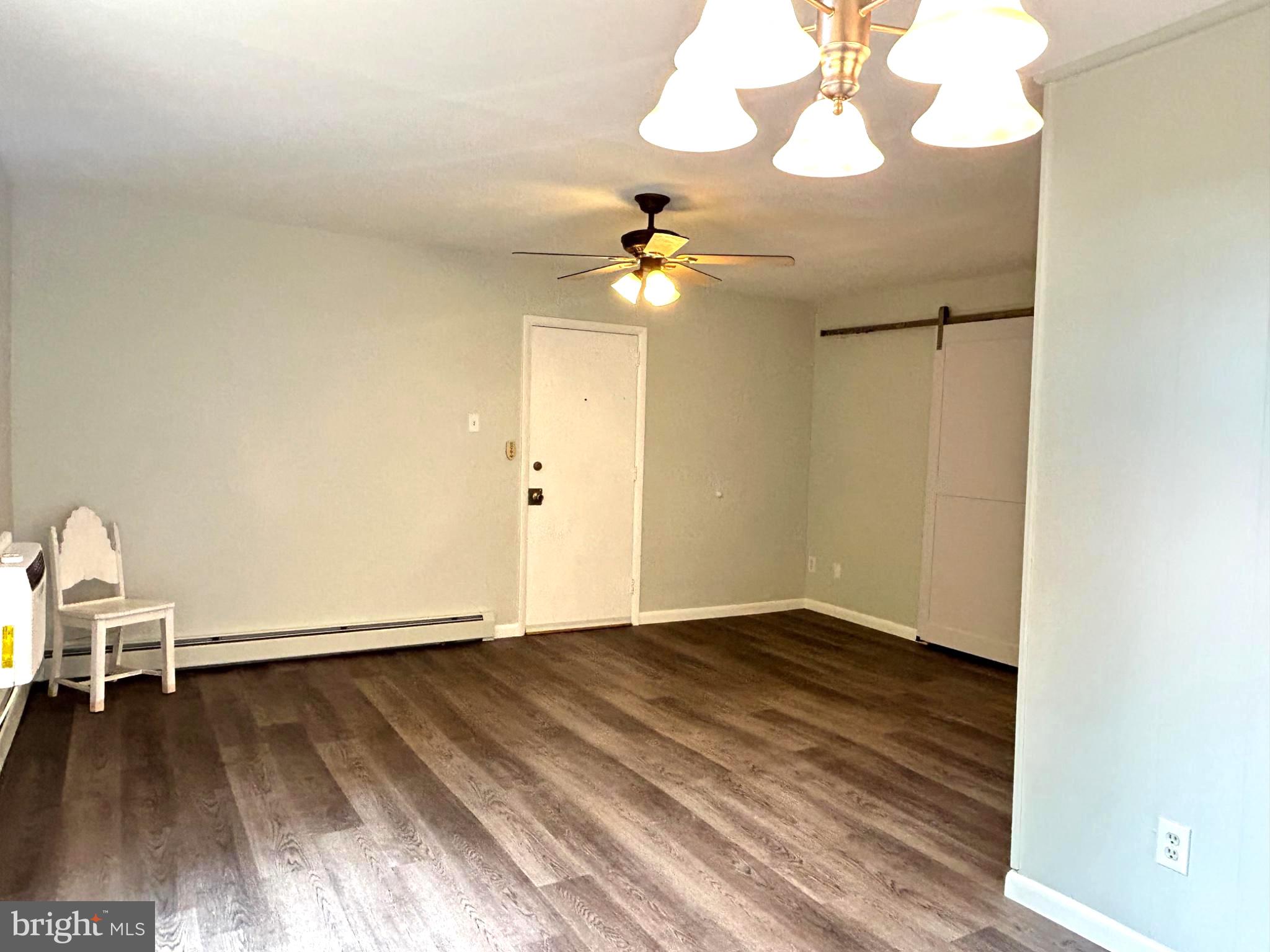 100 E GLENOLDEN F4