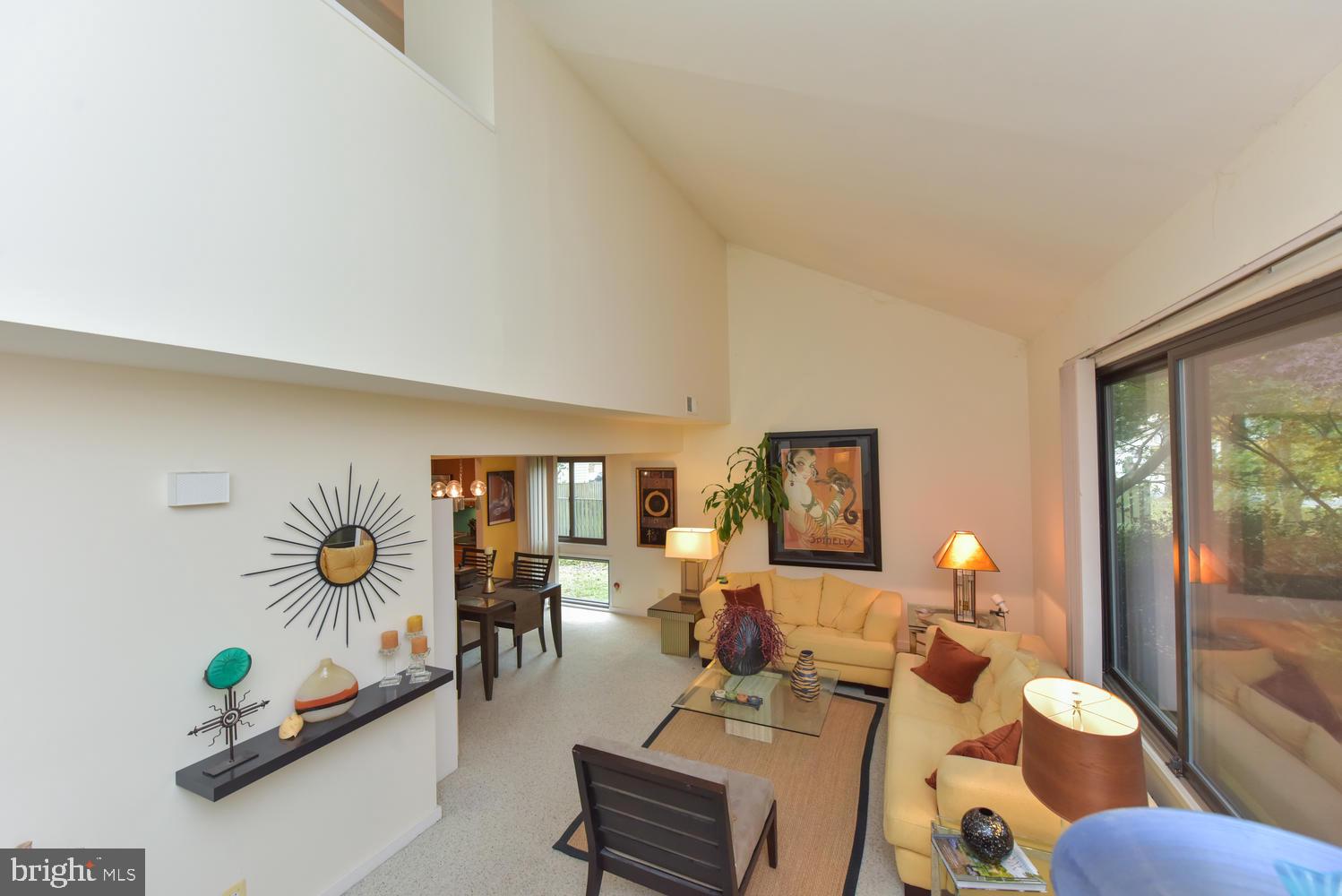 STONEYBROOKE - Residential