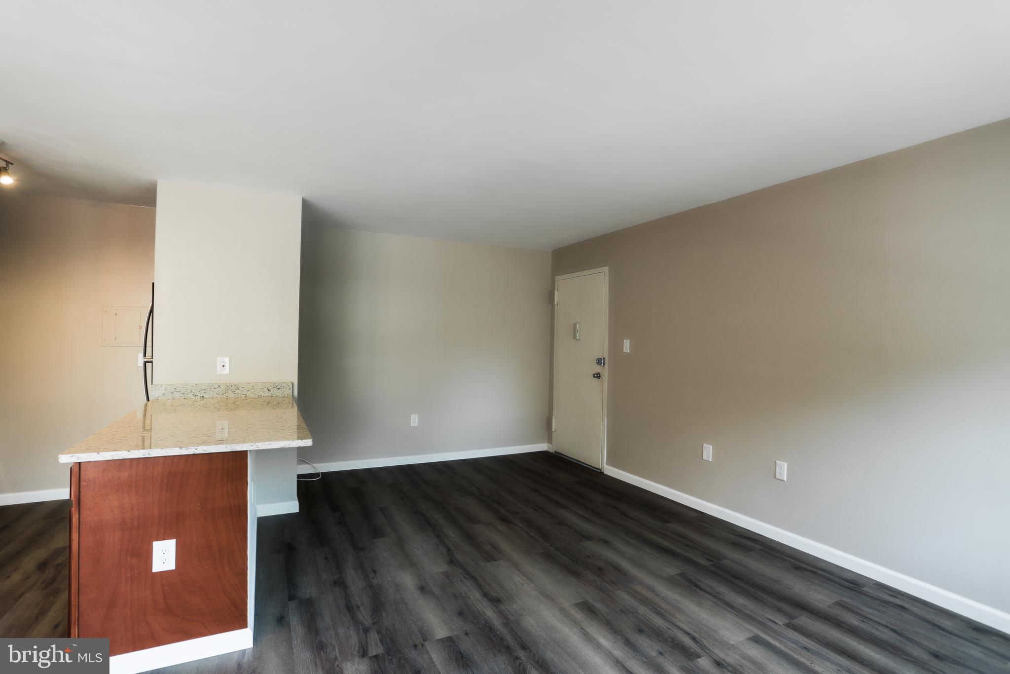 OCCOQUAN RIDGE CONDO - Residential Lease